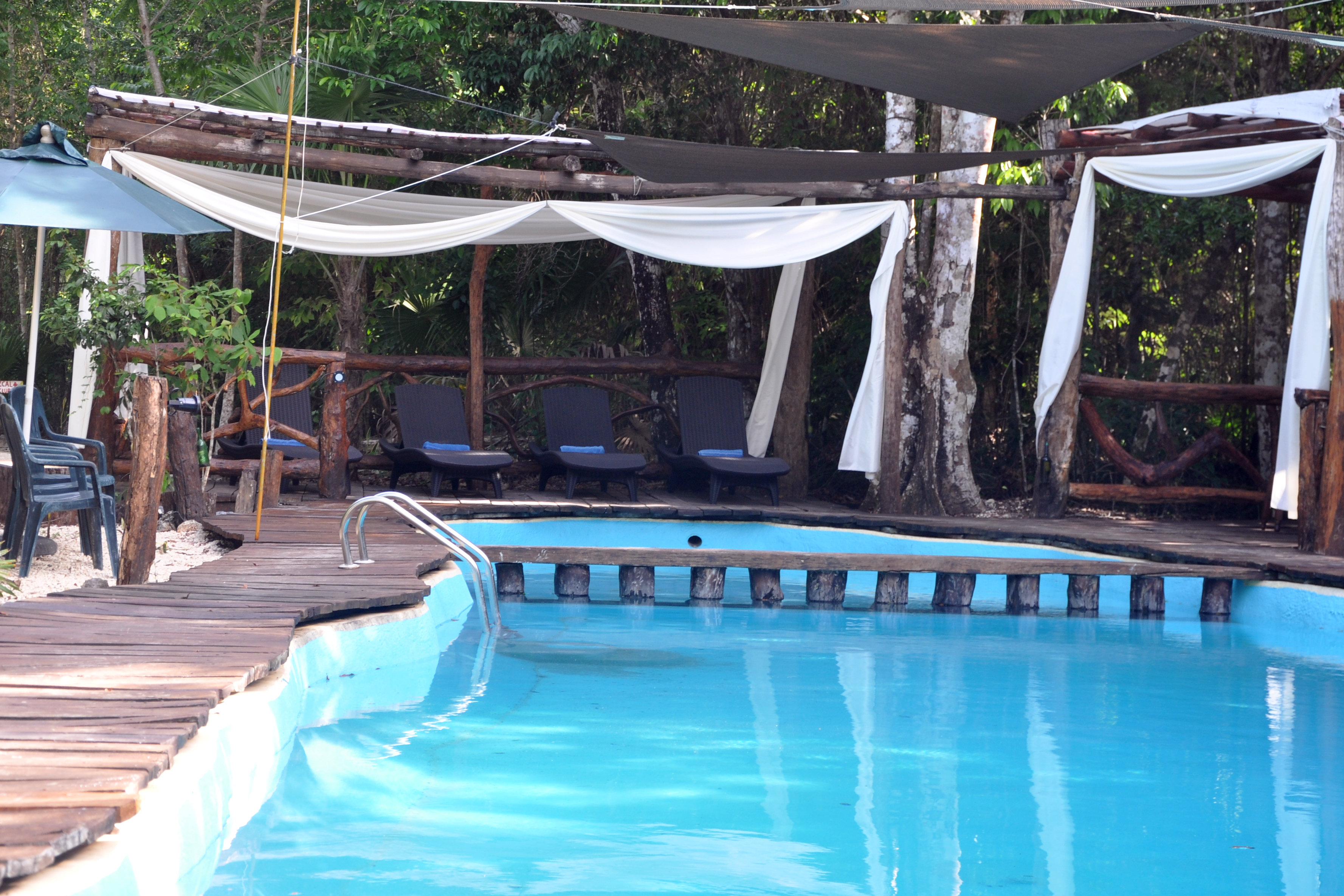 Jolie Jungle Eco Hotel