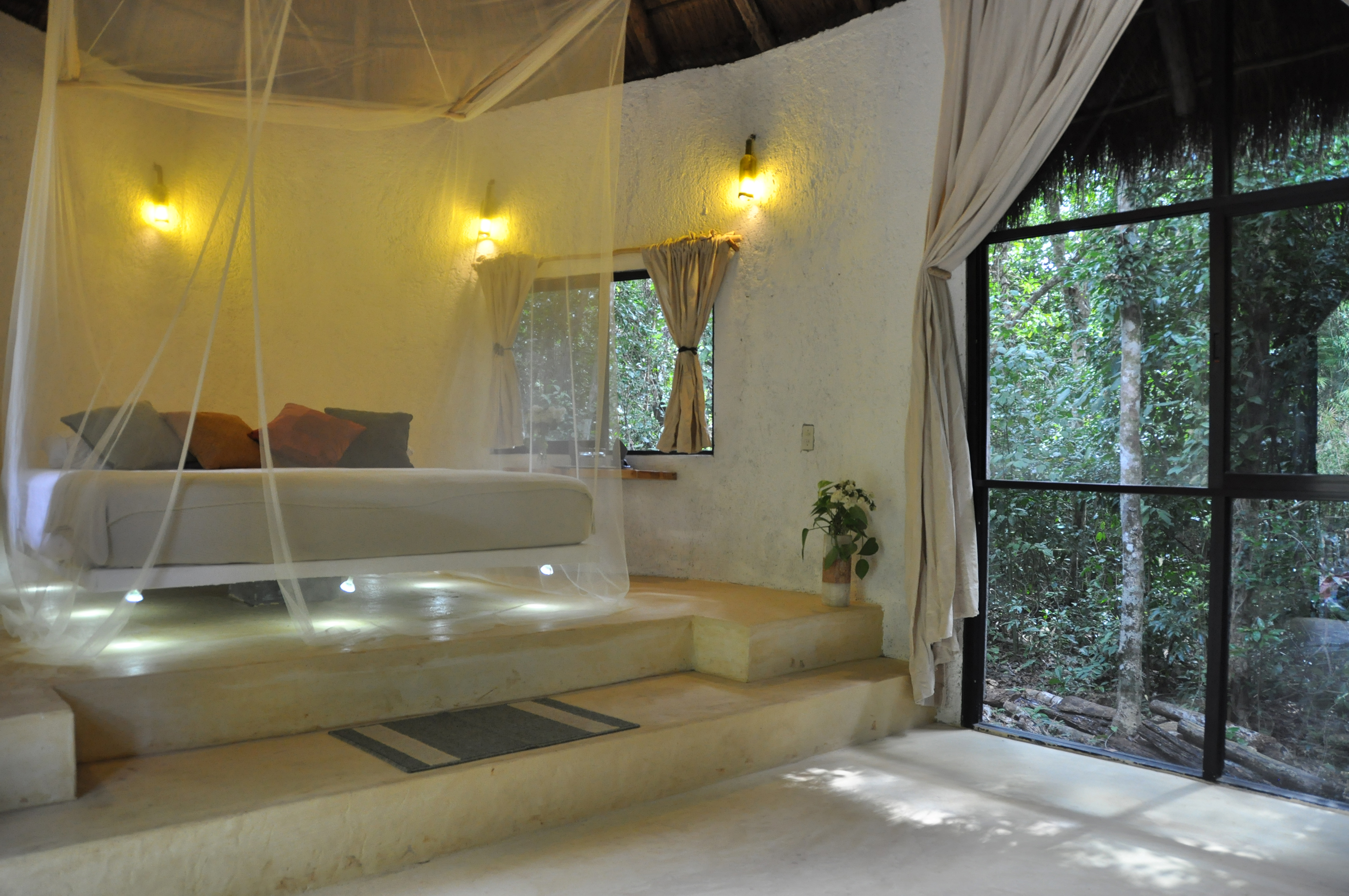 Jolie Jungle Eco Hotel