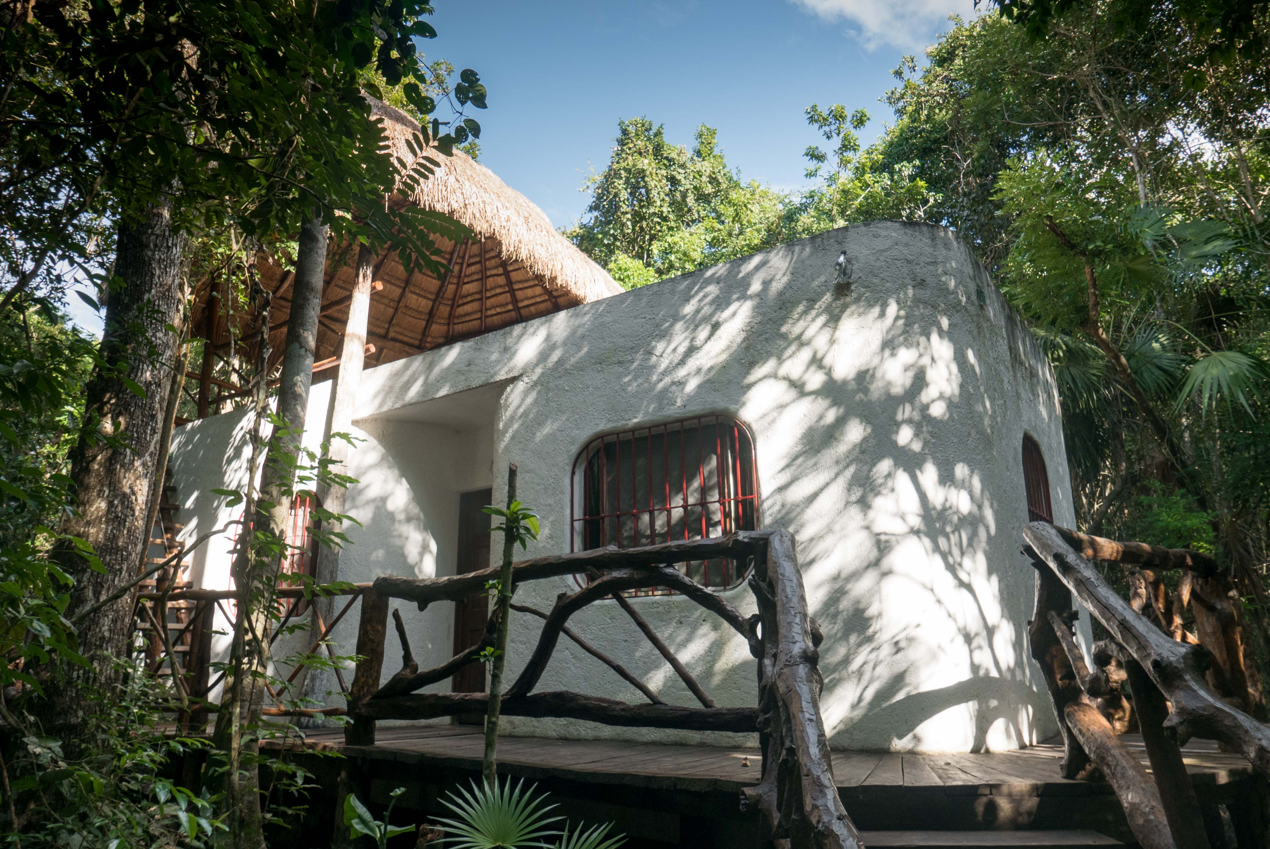 Jolie Jungle Eco Hotel