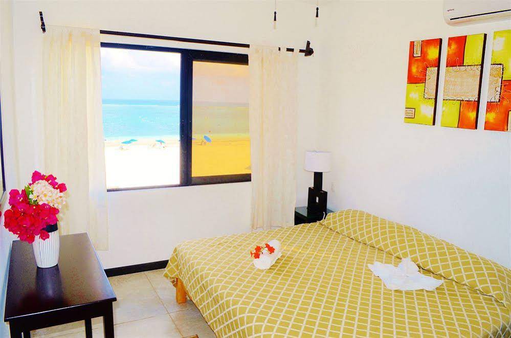 Vela's Condos