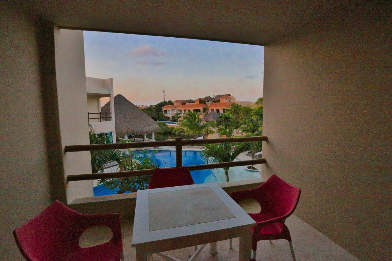 Coral Maya Stay Suites