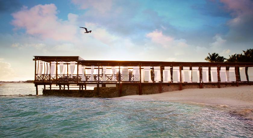 El Dorado Casitas Royale