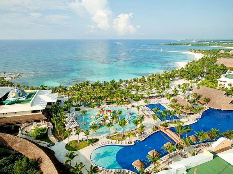 Premium Level at Barceló Maya Palace
