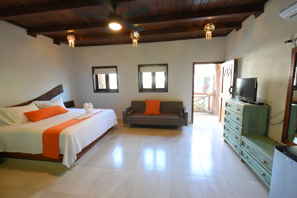 Hacienda Dos Ojos Boutique Hotel