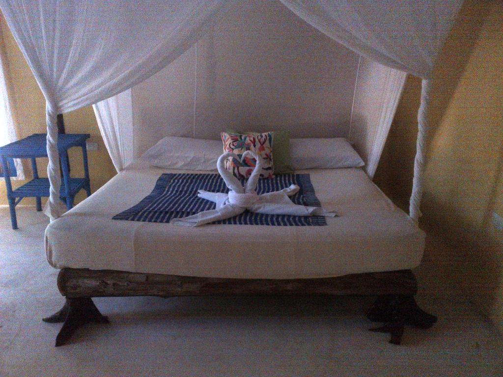 Hemingway Romantic Resort
