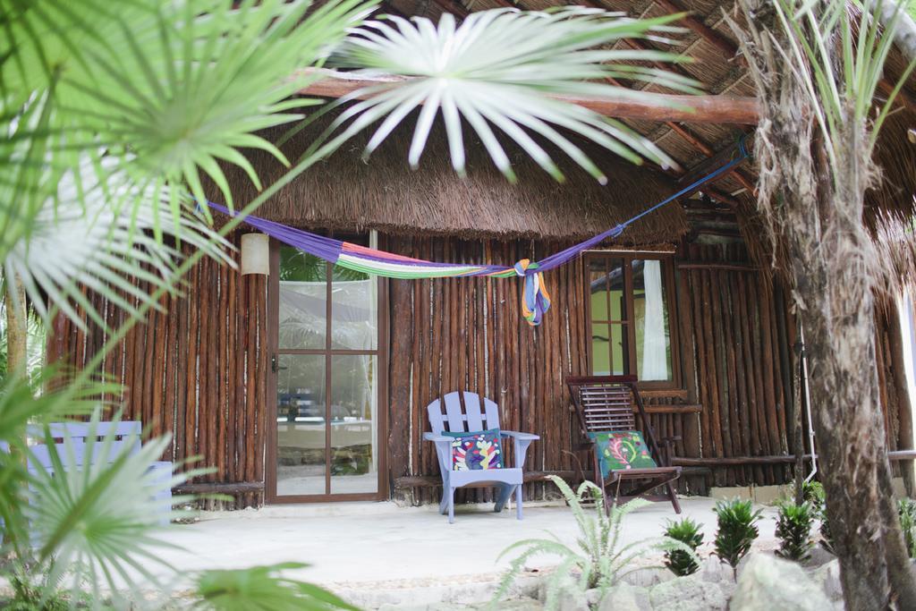 Hemingway Romantic Resort