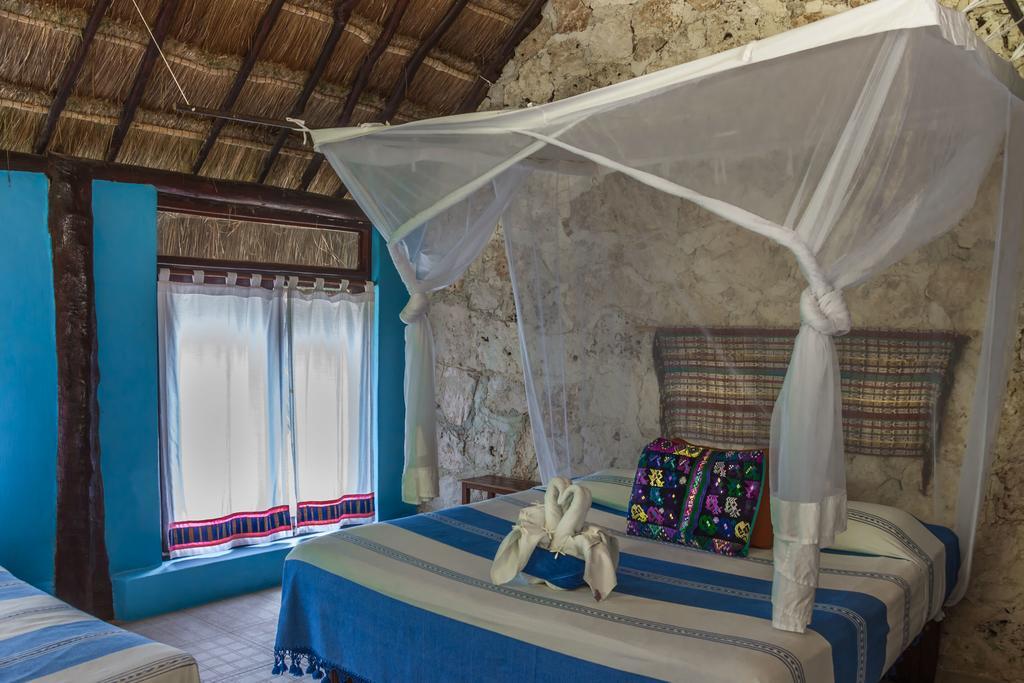 Hemingway Romantic Resort