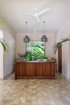 Hotel Tiki Tiki