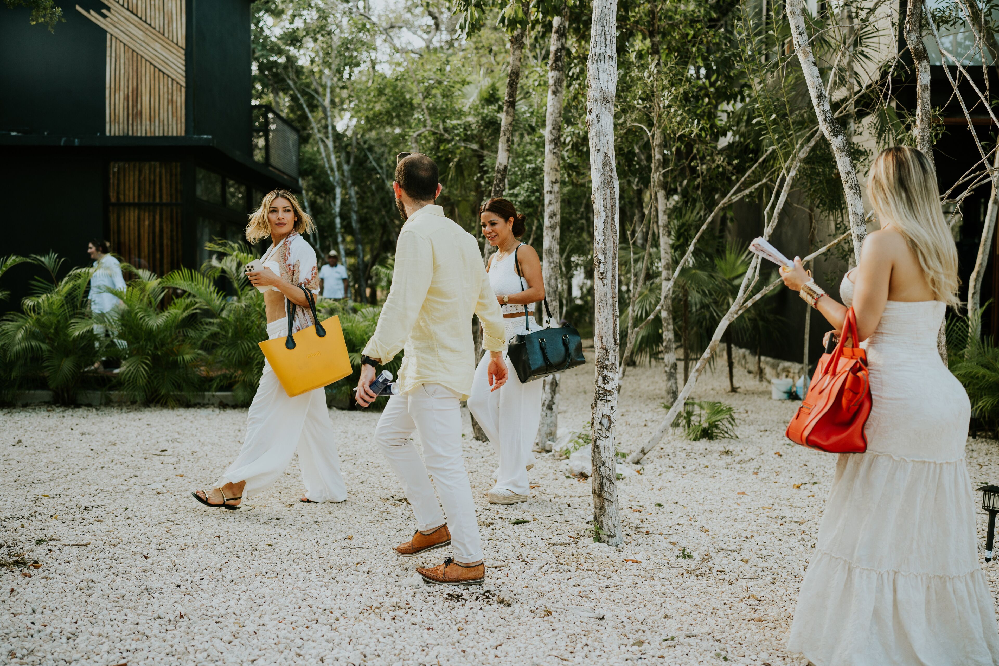 K NAJ Community Cenote residence