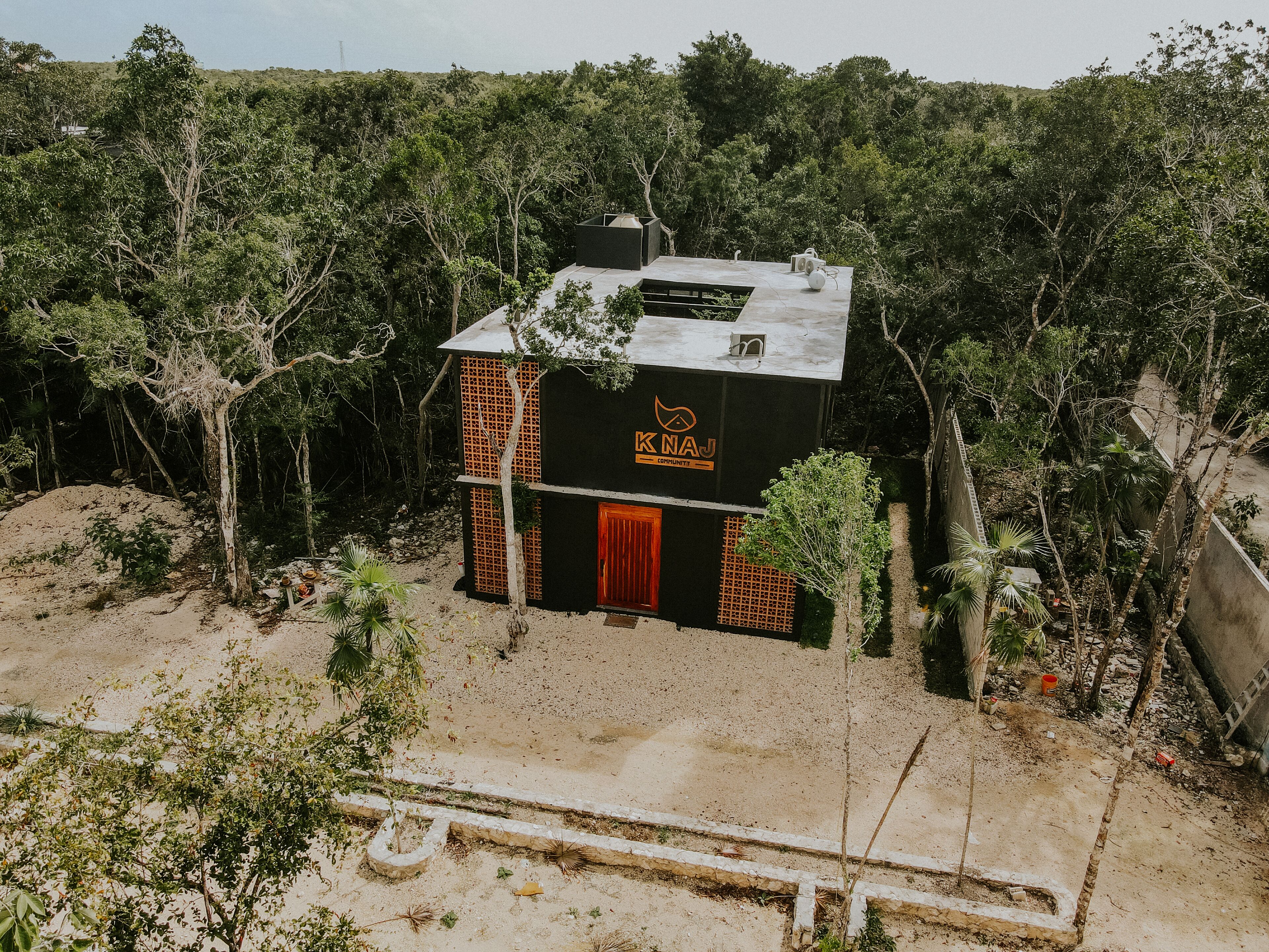 K NAJ Community Cenote residence