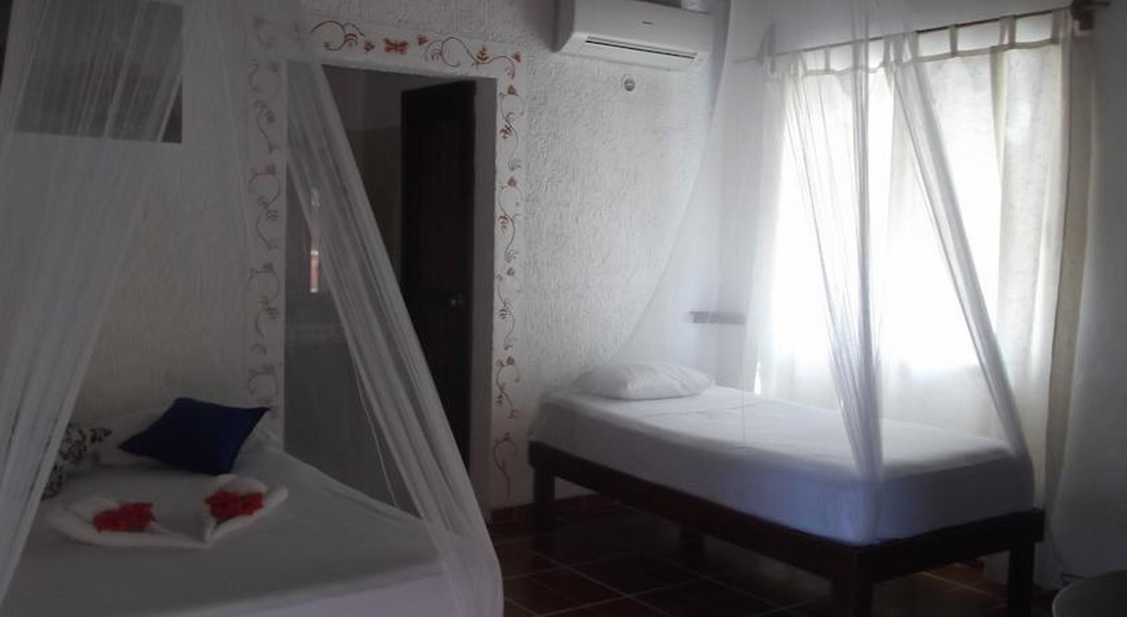 L.Hotelito