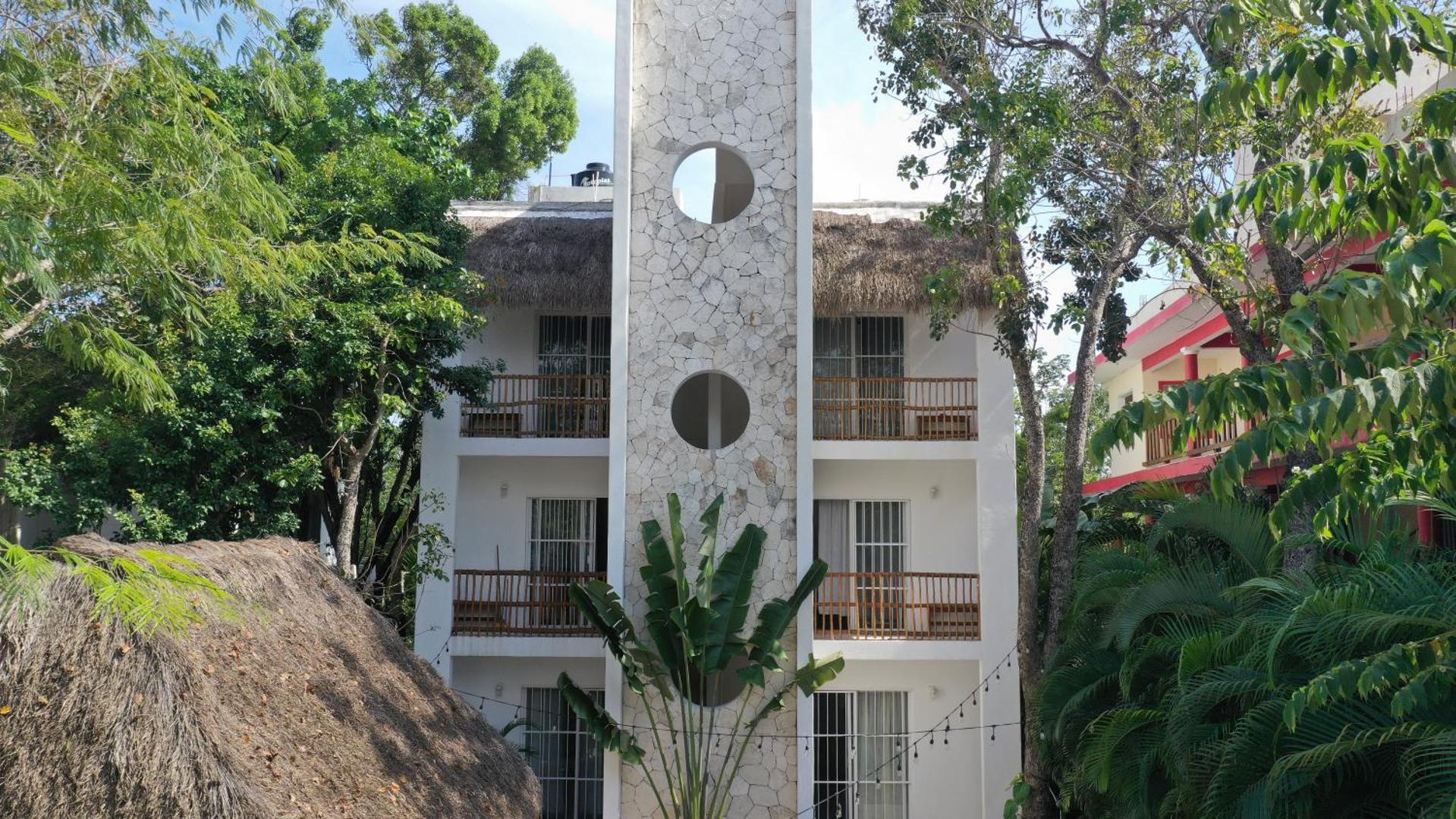 Loto Tulum