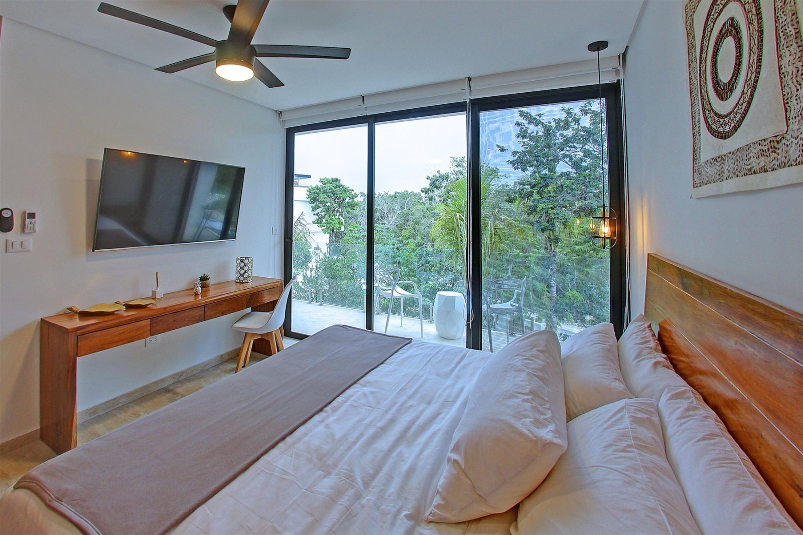 Loveboat Penthouse Studio With Private Splash Pool – Penthouse 5 B – By Salt-Kisses