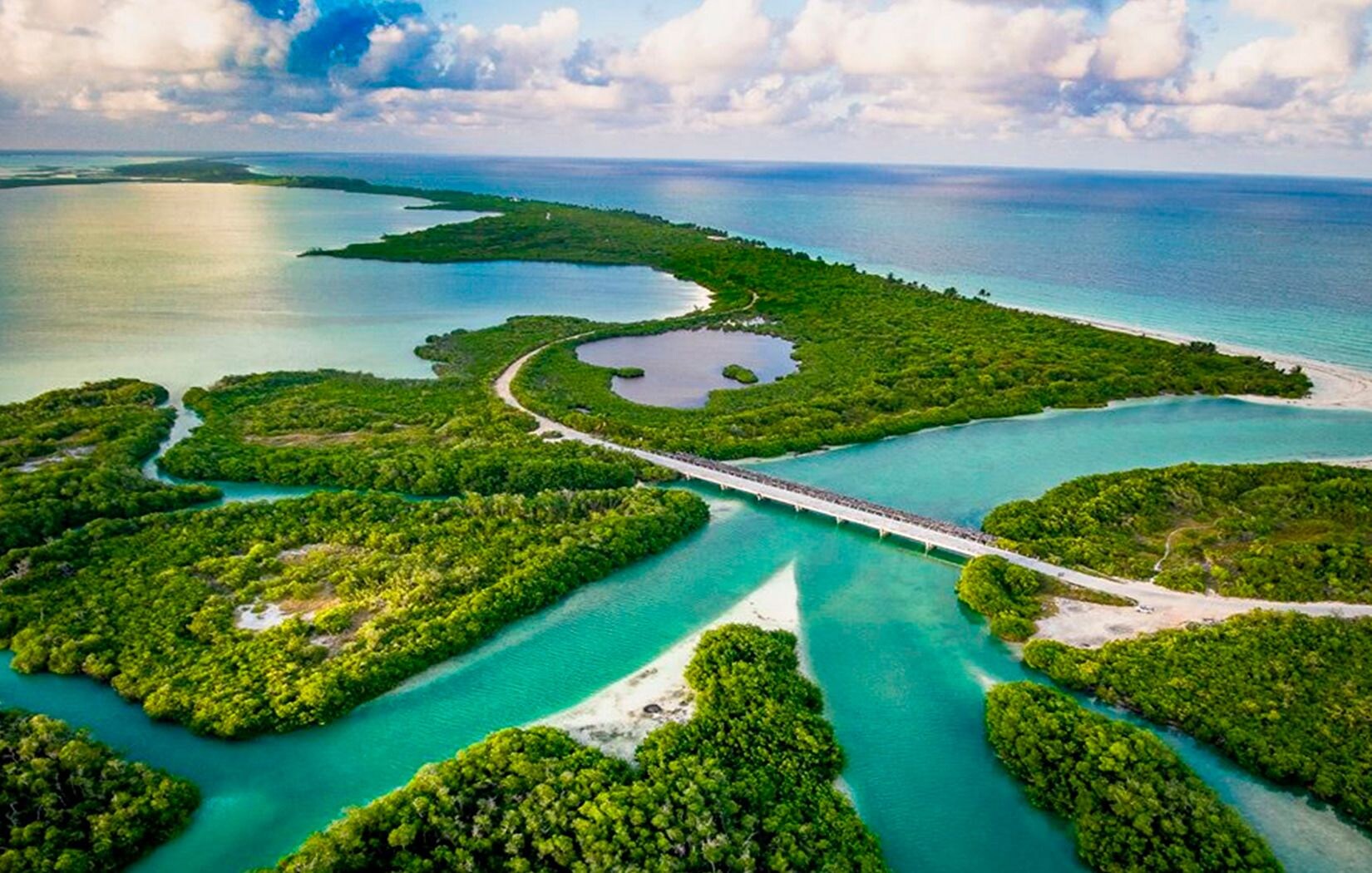 Maya Cabanas & Cenote Tulum