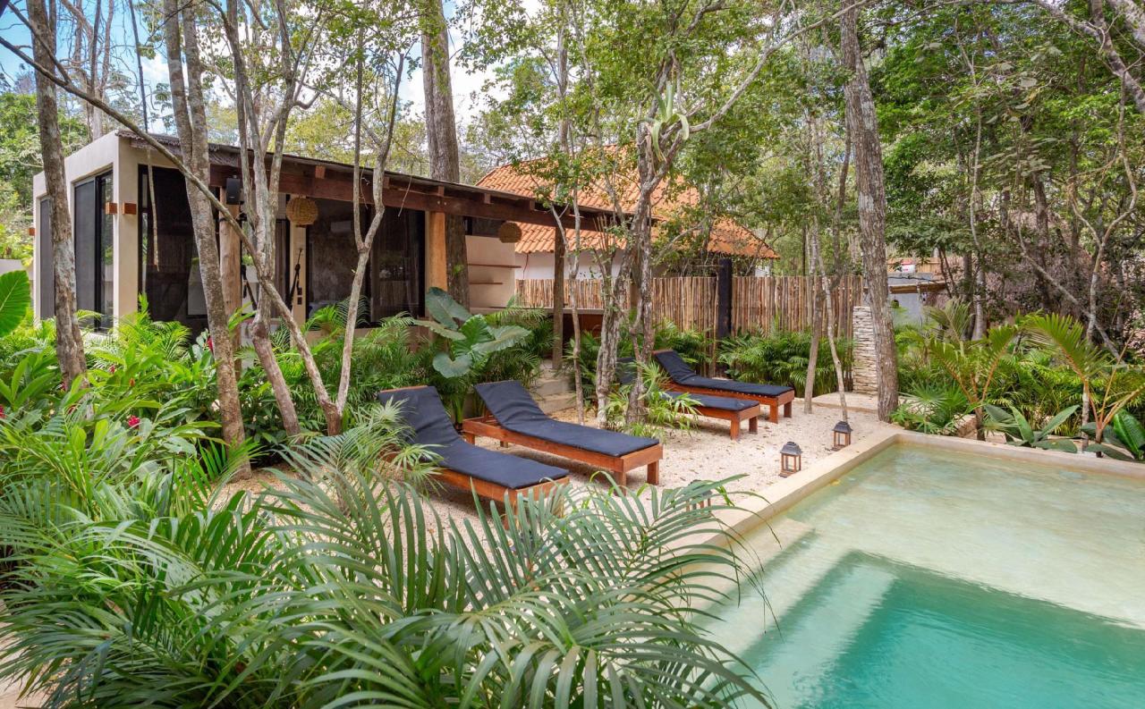 Mayur Tulum