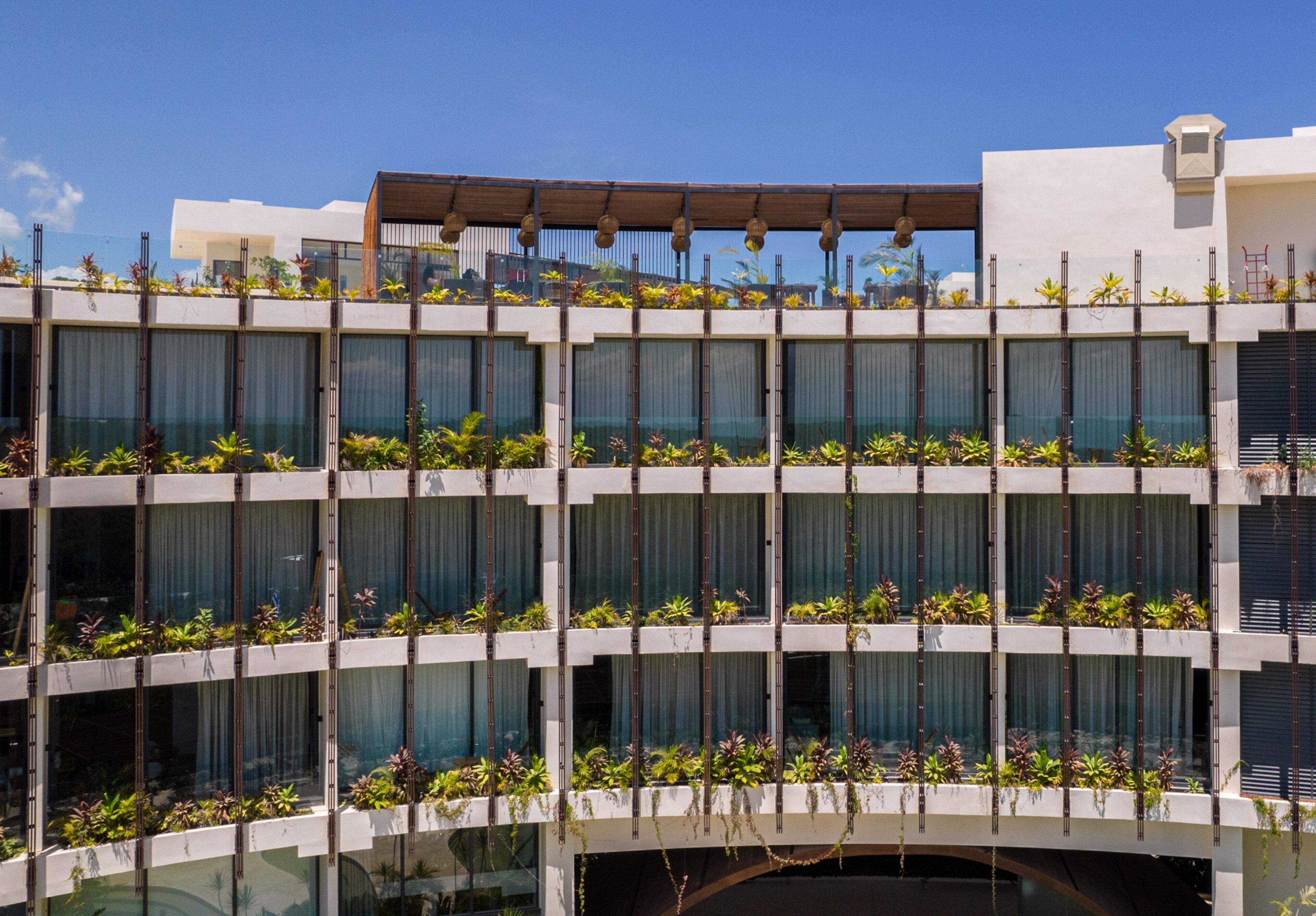 Mistiq Gardens
