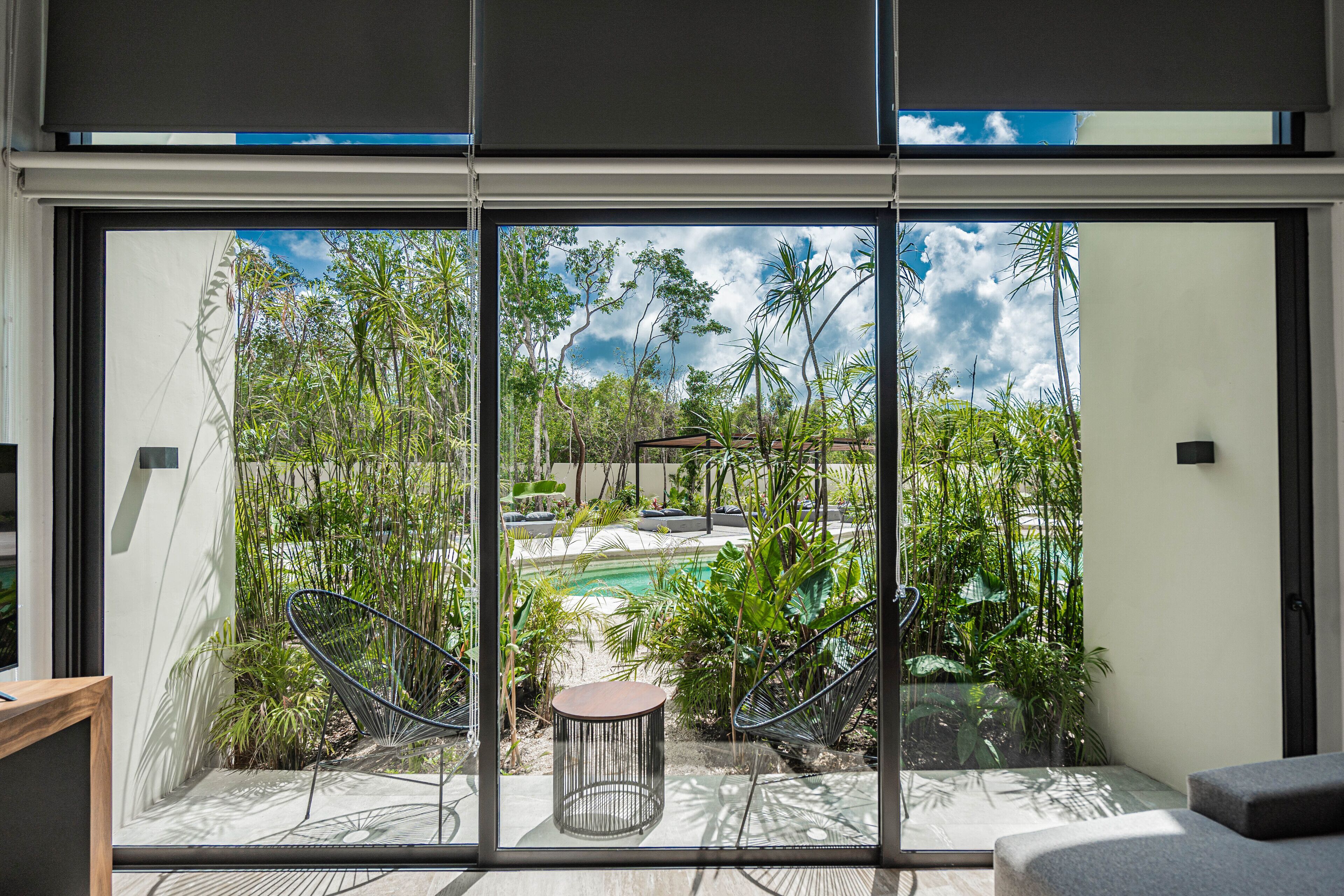 Mistiq Gardens