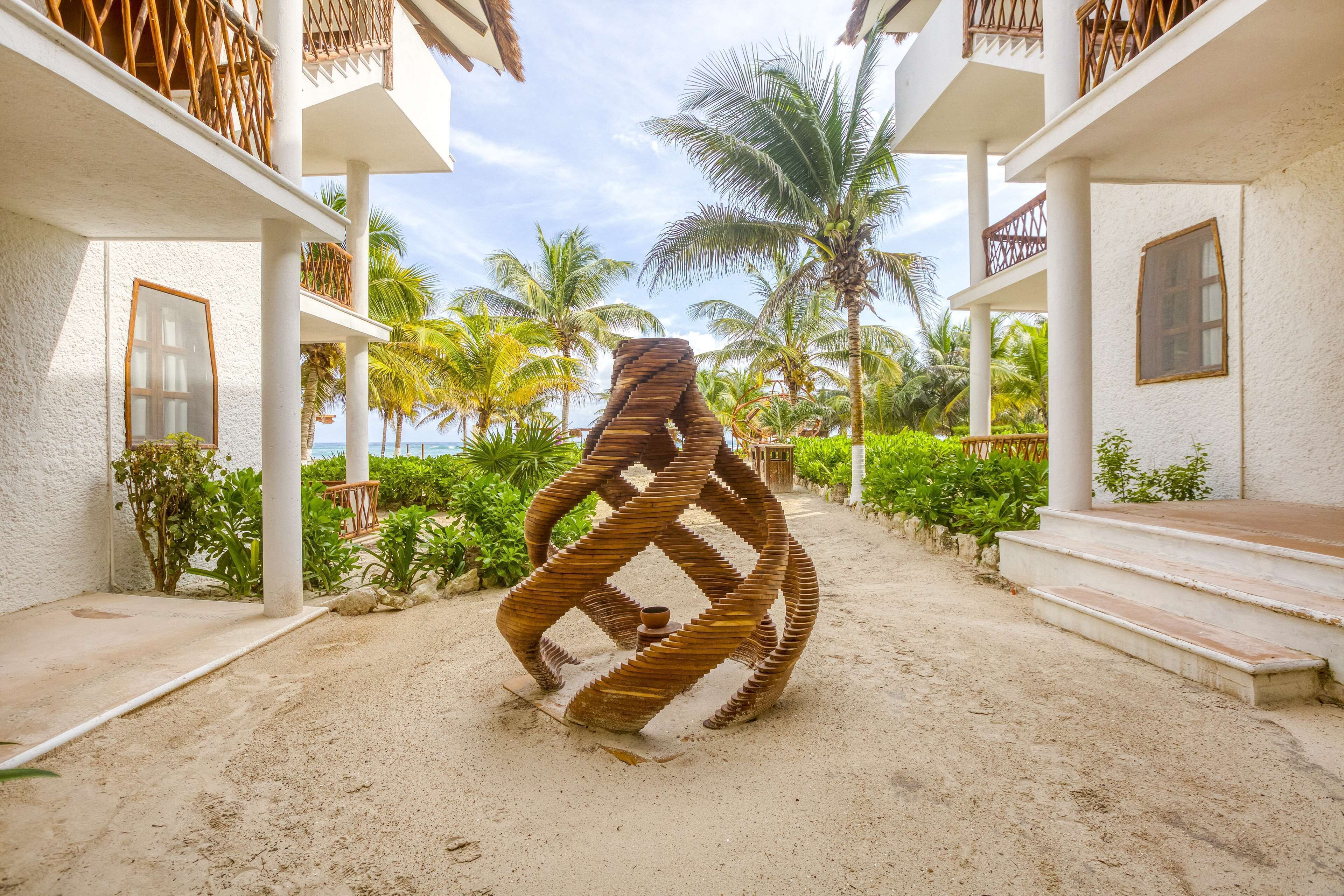 Mía Tulum Resort