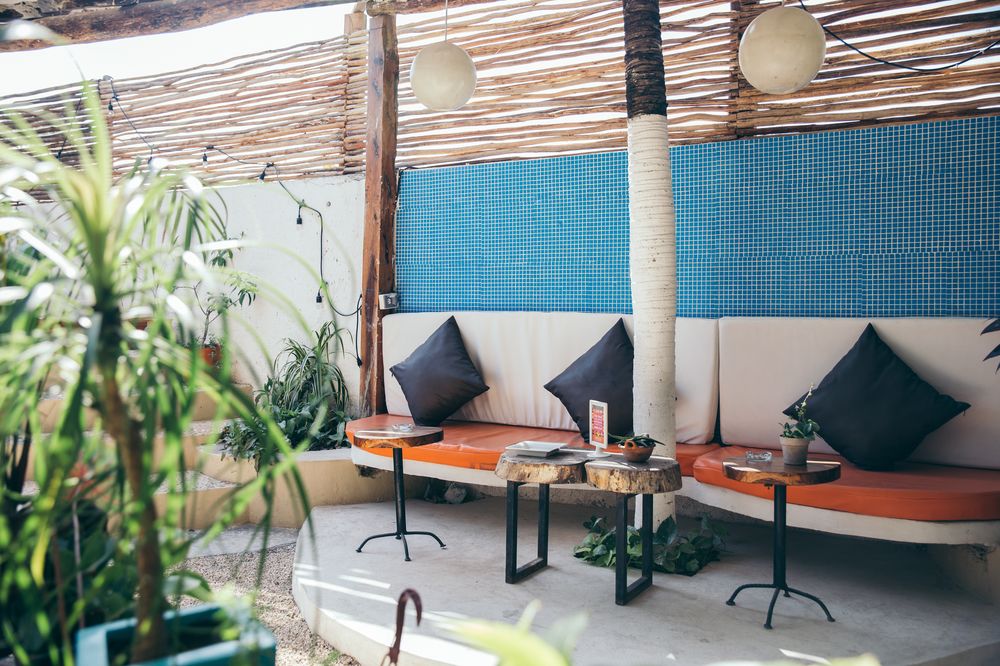 Teetotum hotel