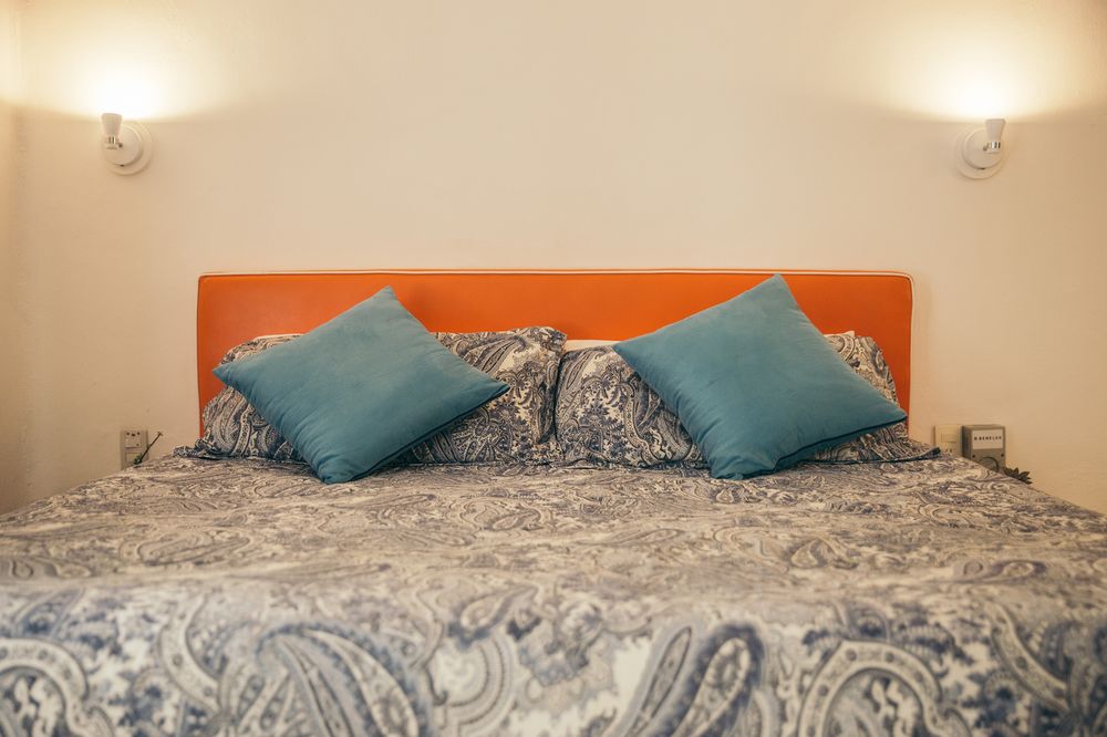 Teetotum hotel