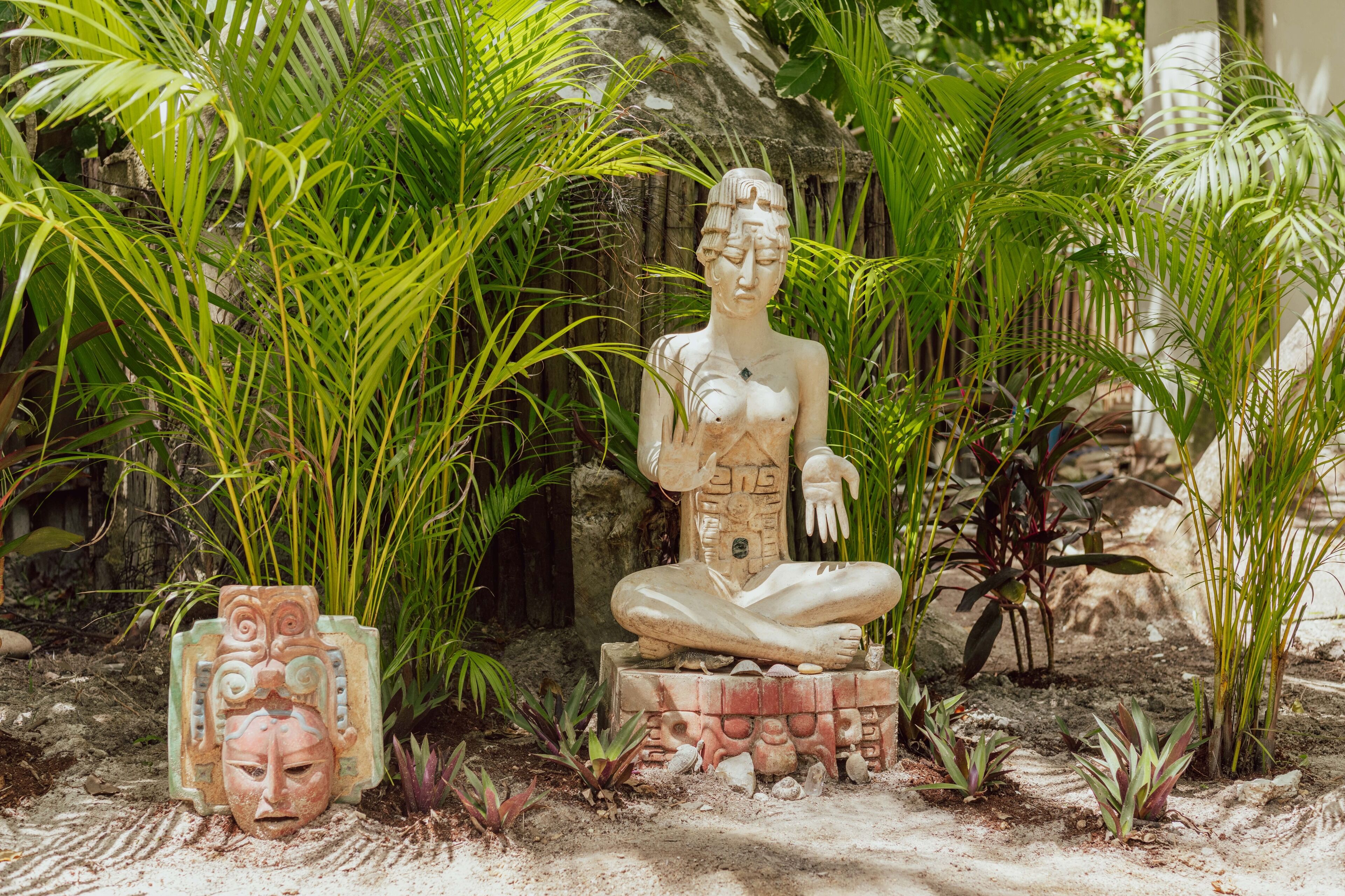 Yaxchen Tulum Eco Lodge & Cenote