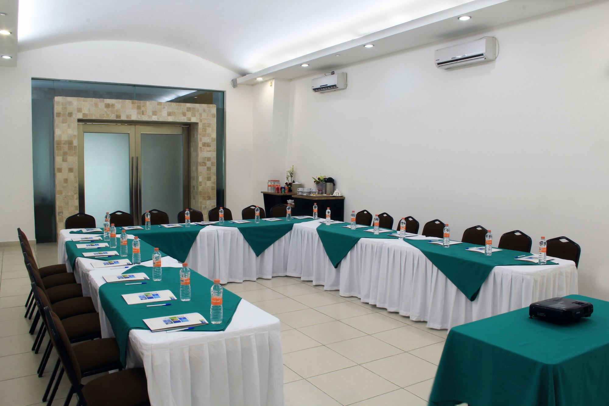 Holiday Inn Express Paraiso Dos Bocas