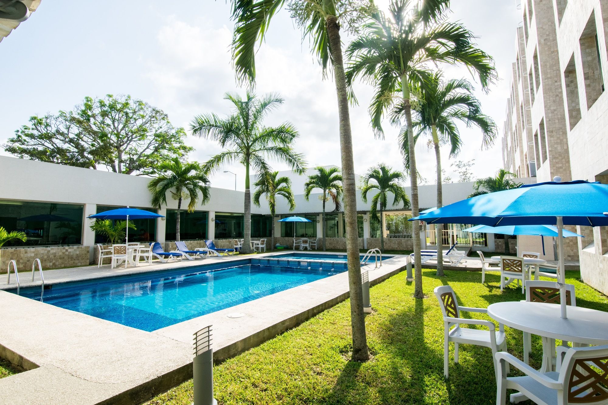 Holiday Inn Express Paraiso Dos Bocas