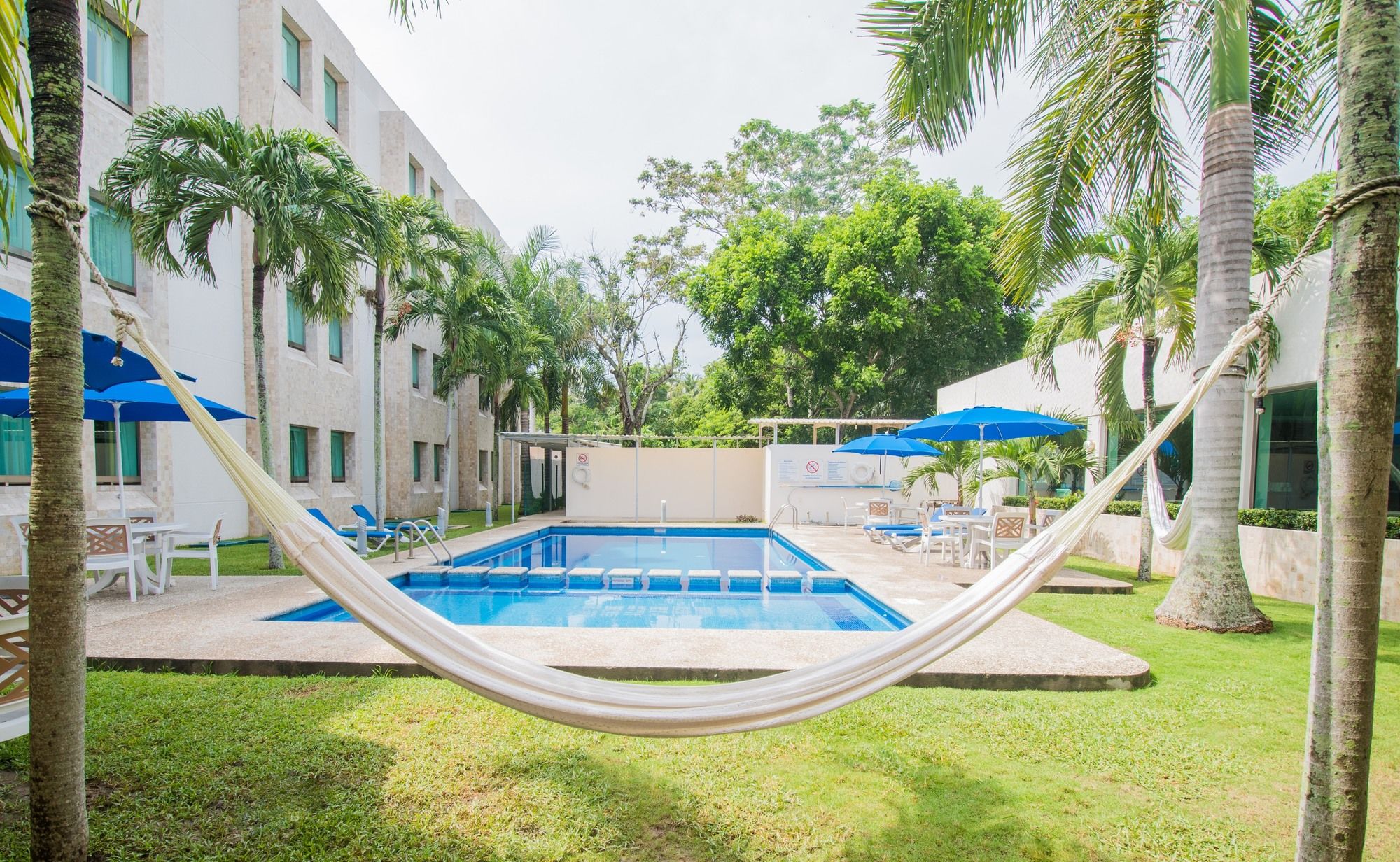 Holiday Inn Express Paraiso Dos Bocas