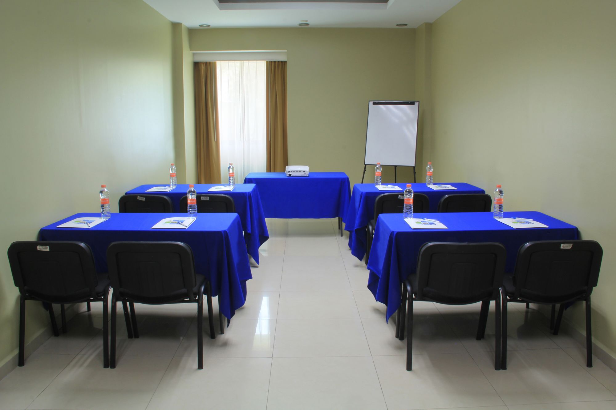 Holiday Inn Express Paraiso Dos Bocas