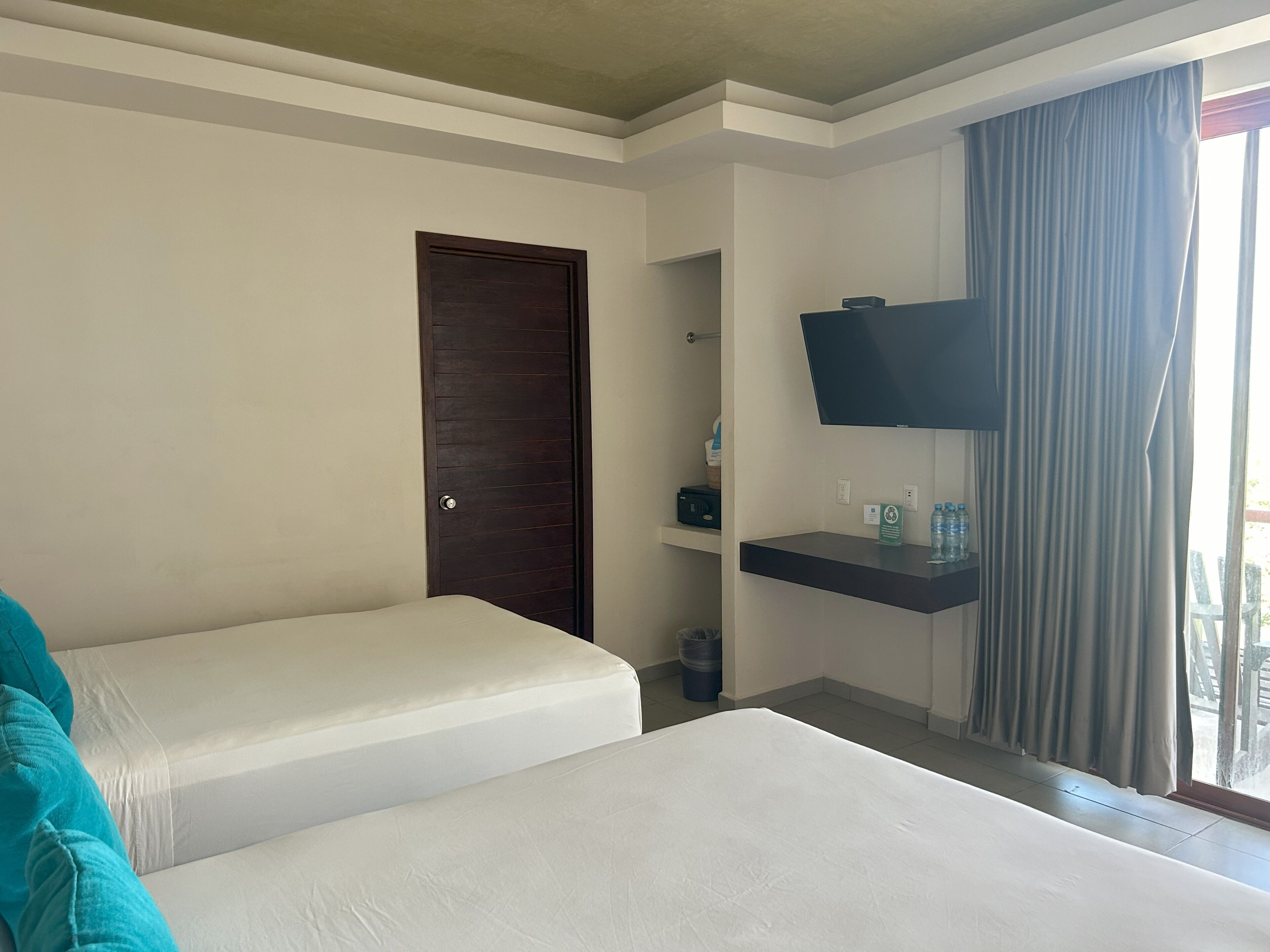 Aquastar Unique Hotel & Apartments