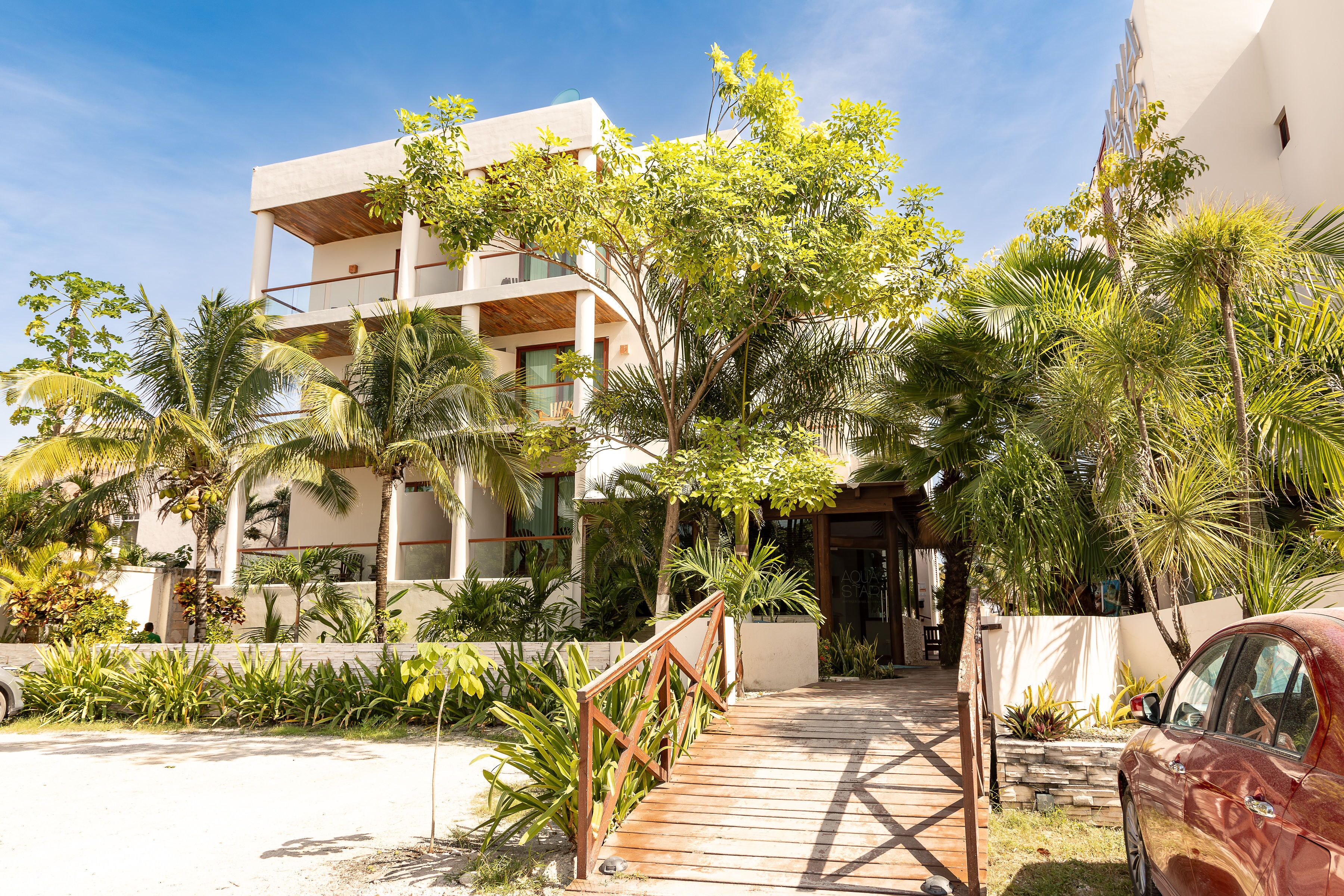 Aquastar Unique Hotel & Apartments