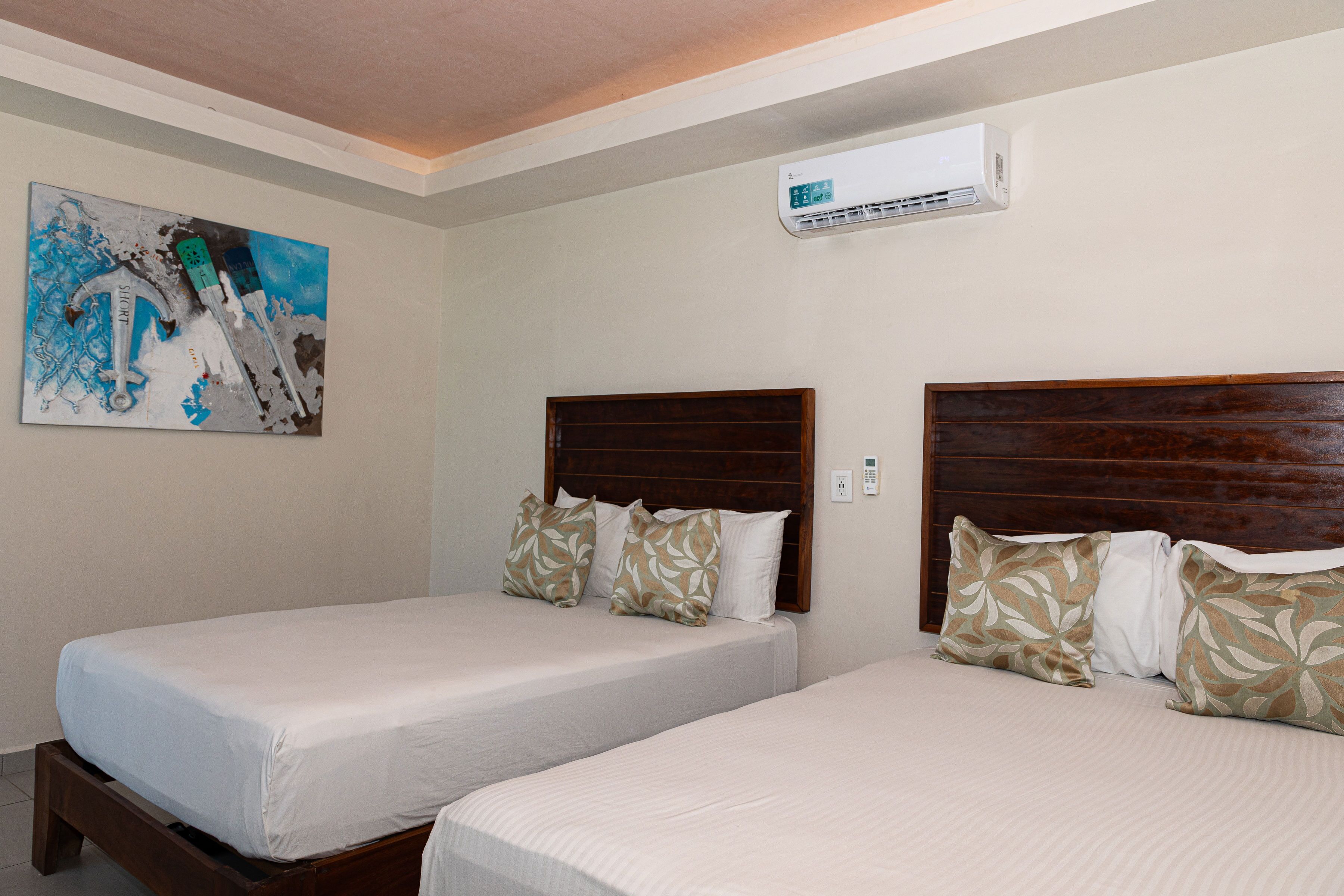 Aquastar Unique Hotel & Apartments