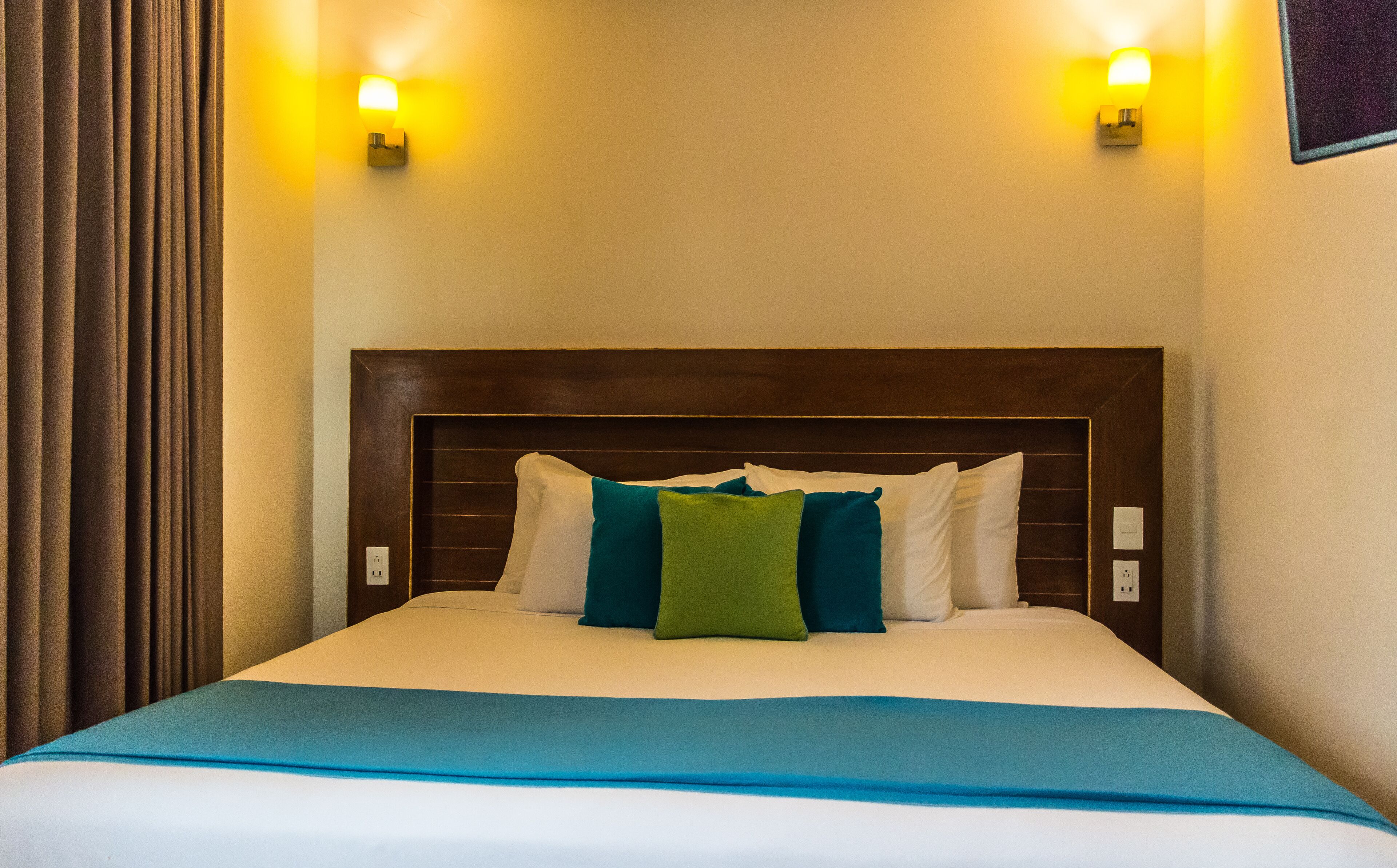 Aquastar Unique Hotel & Apartments