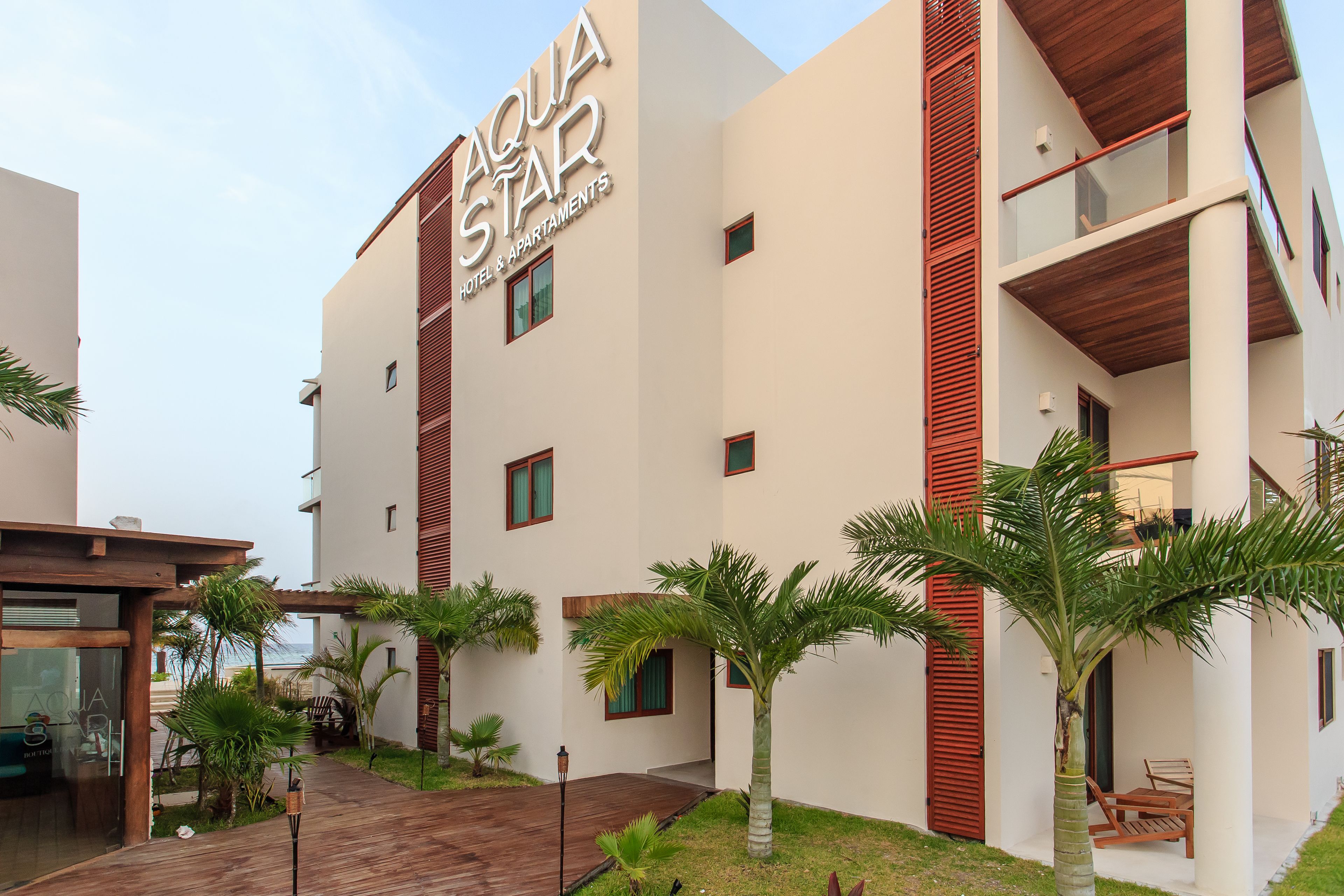 Aquastar Unique Hotel & Apartments