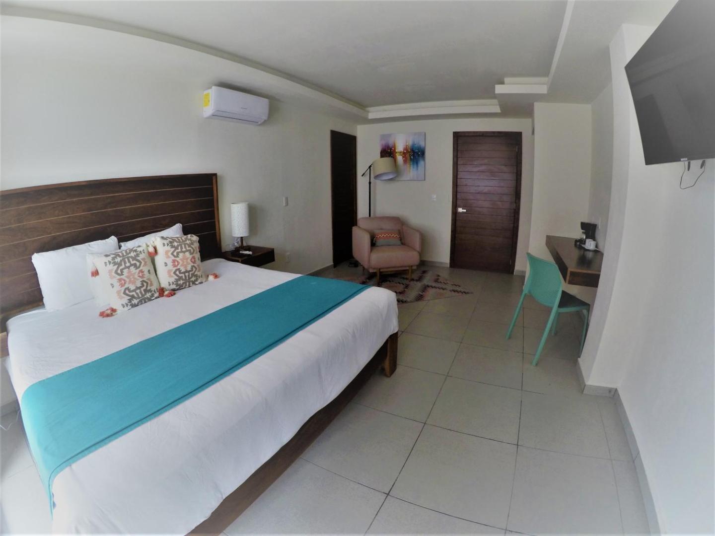Aquastar Unique Hotel & Apartments