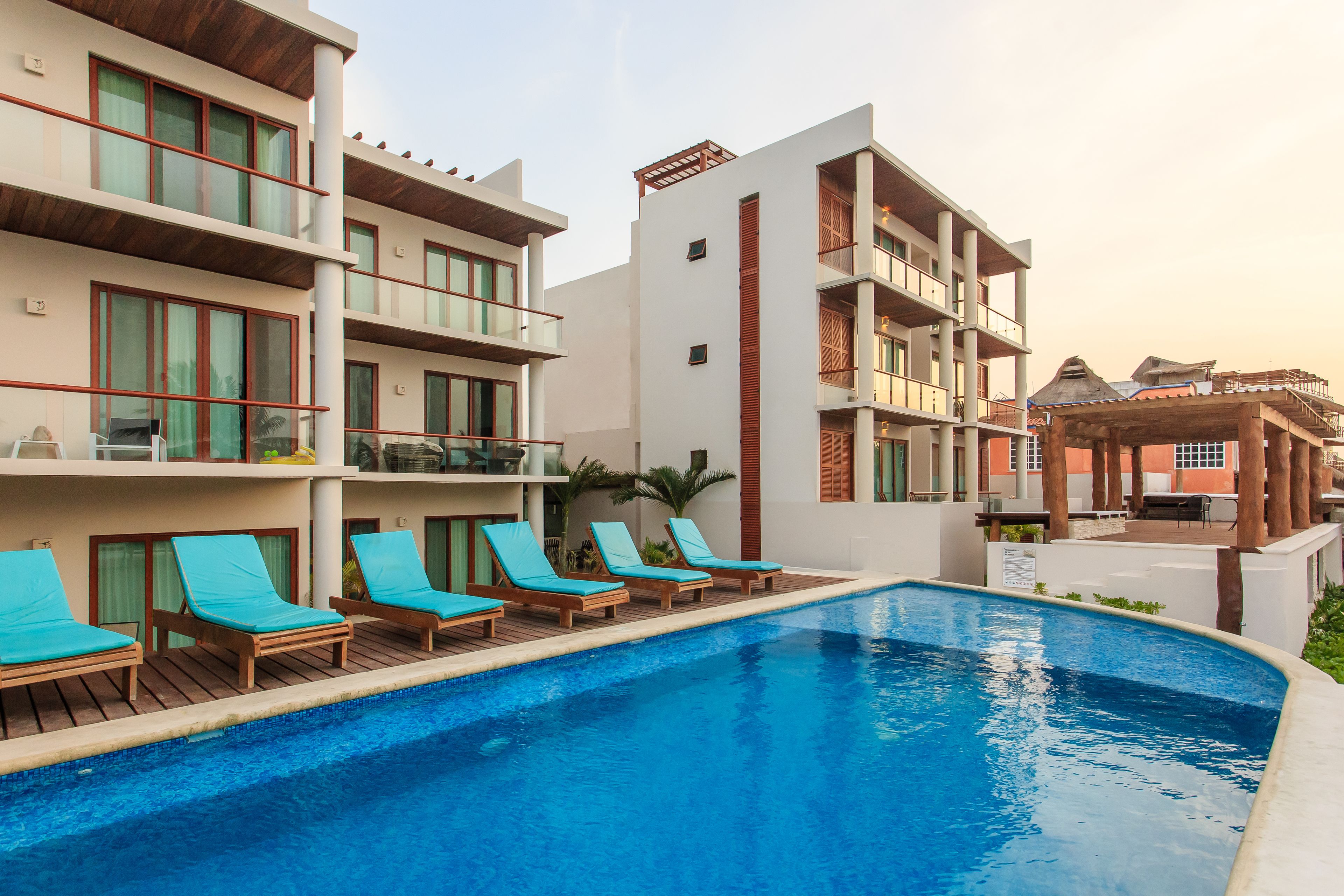 Aquastar Unique Hotel & Apartments