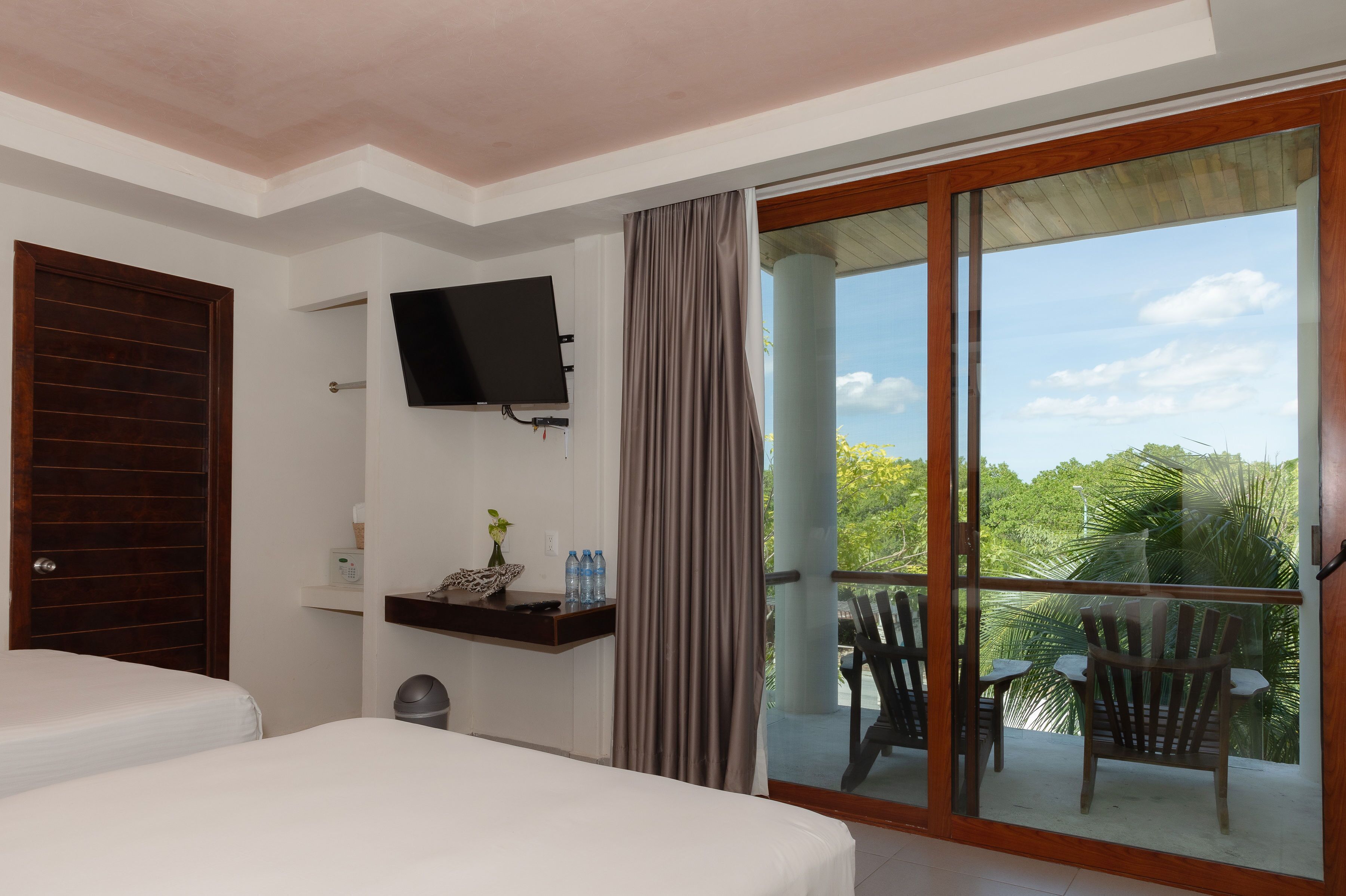 Aquastar Unique Hotel & Apartments
