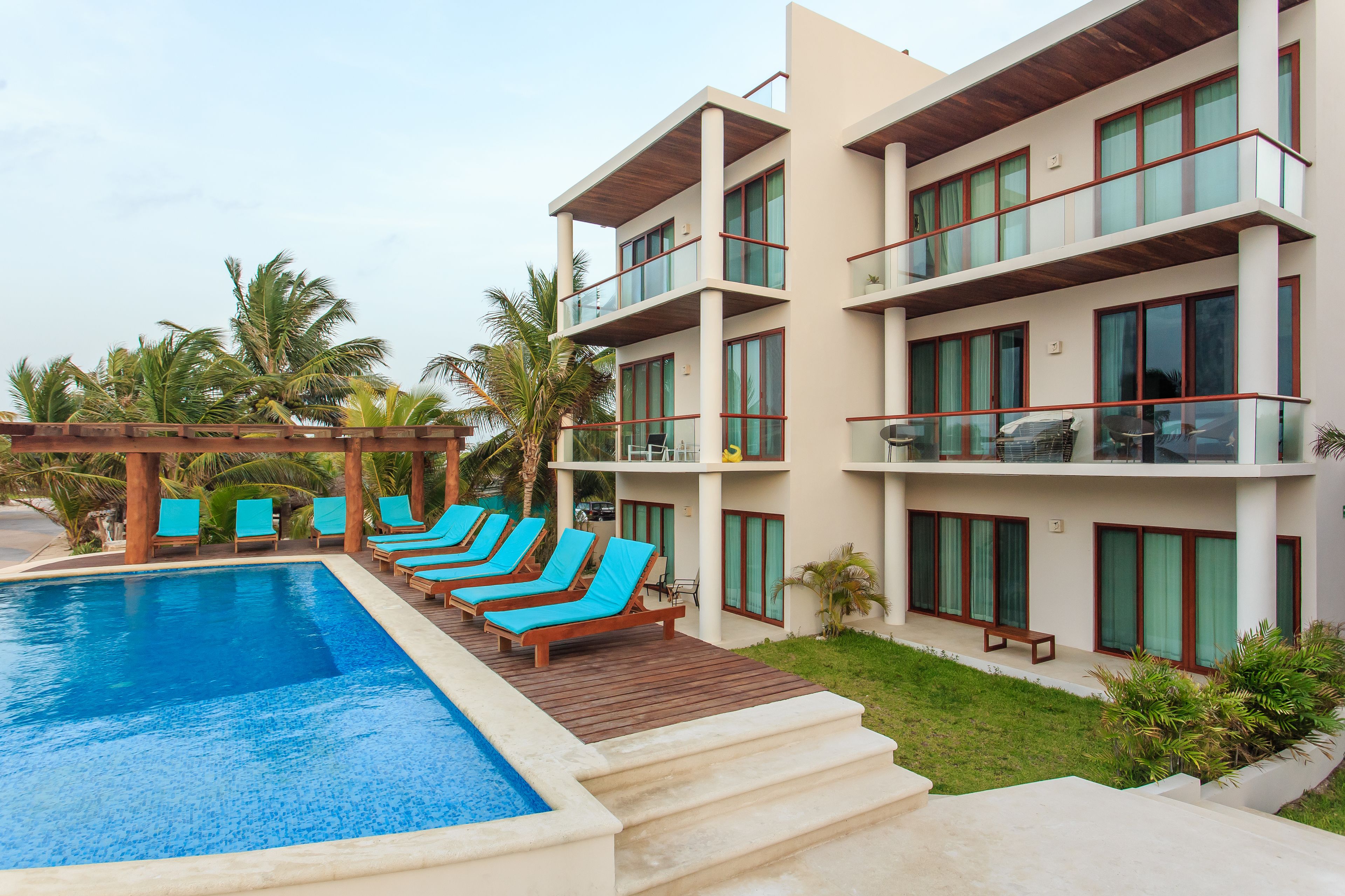 Aquastar Unique Hotel & Apartments