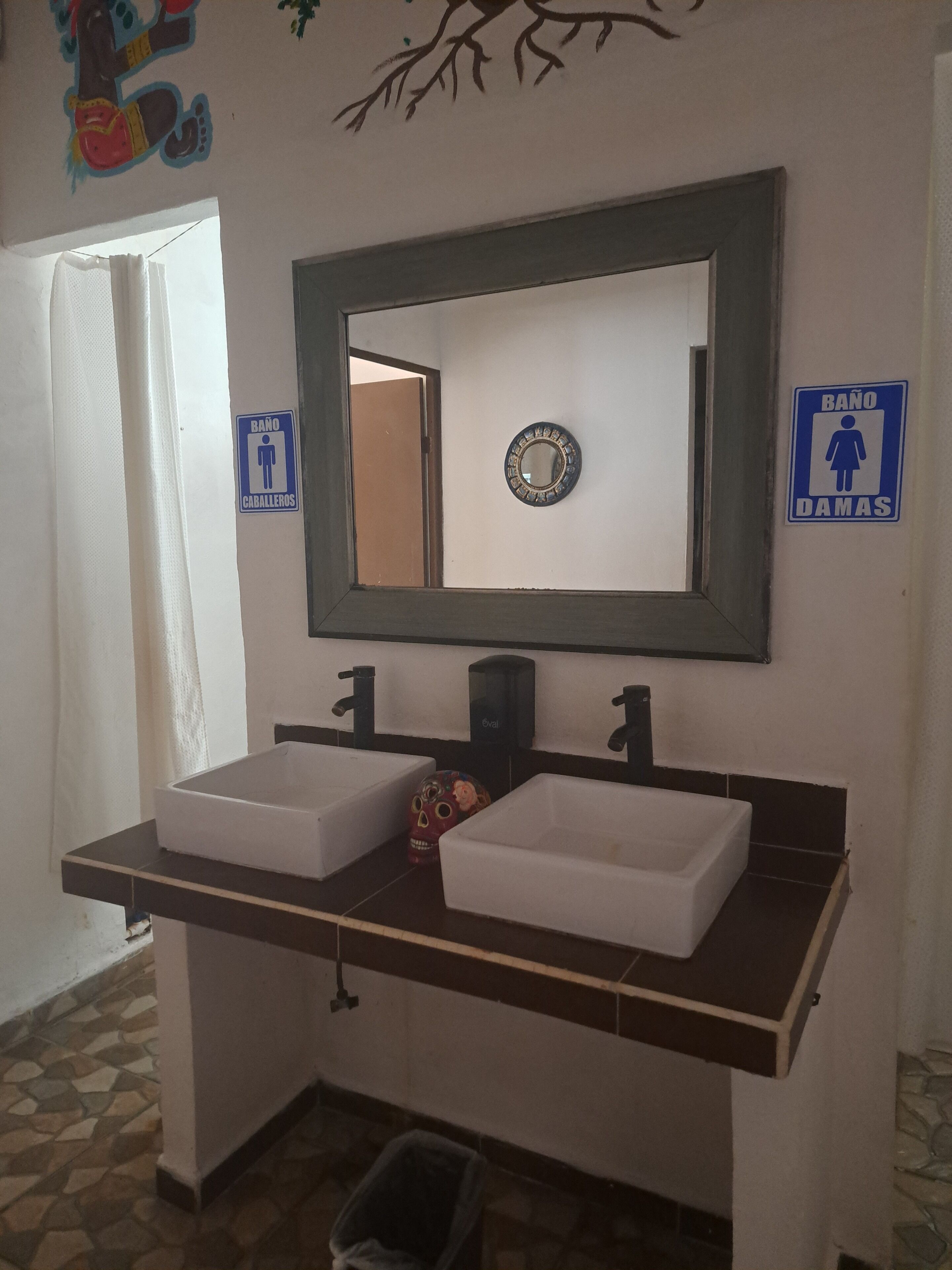 Mahasand Hotel & Hostel