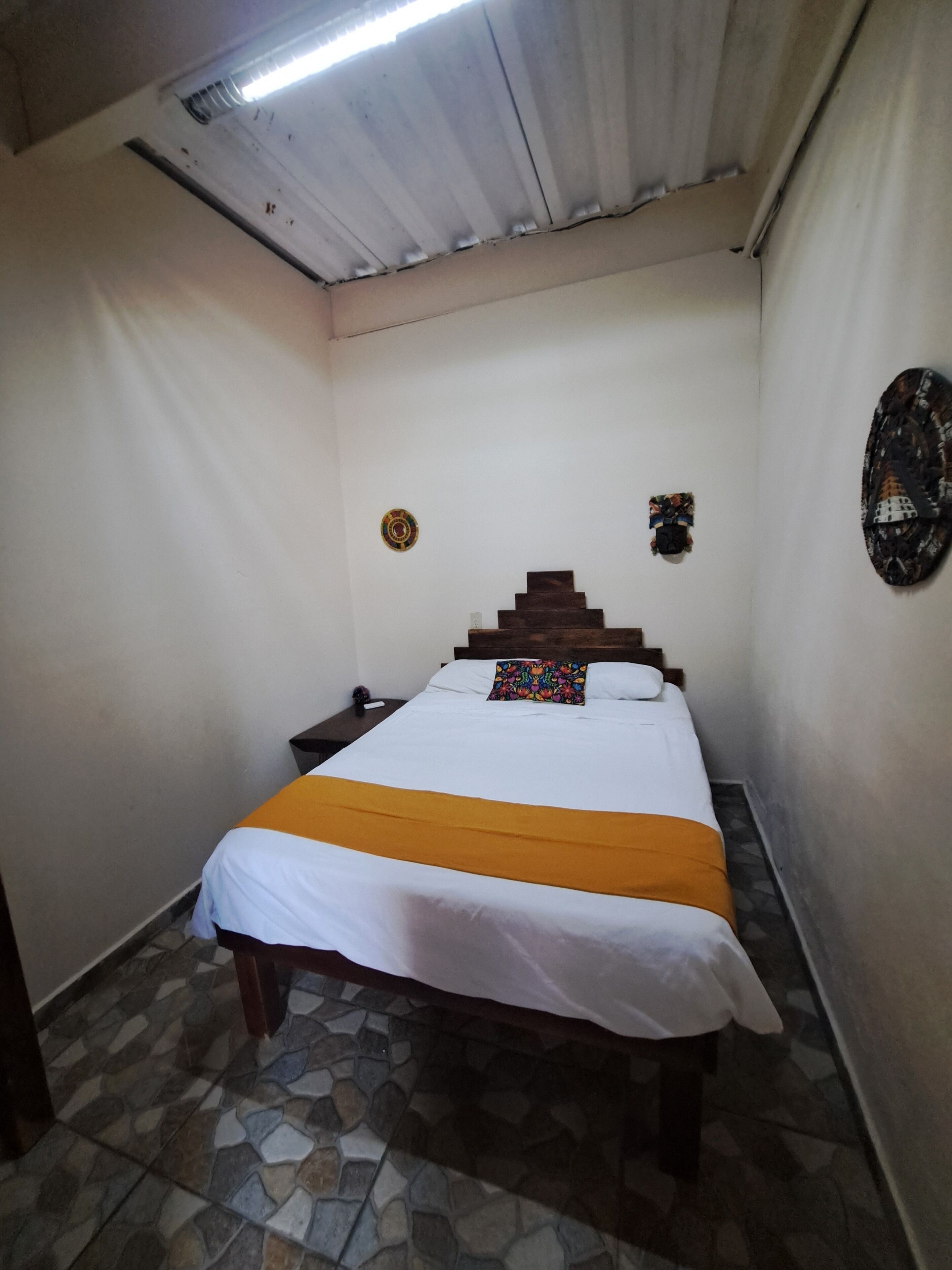 Mahasand Hotel & Hostel