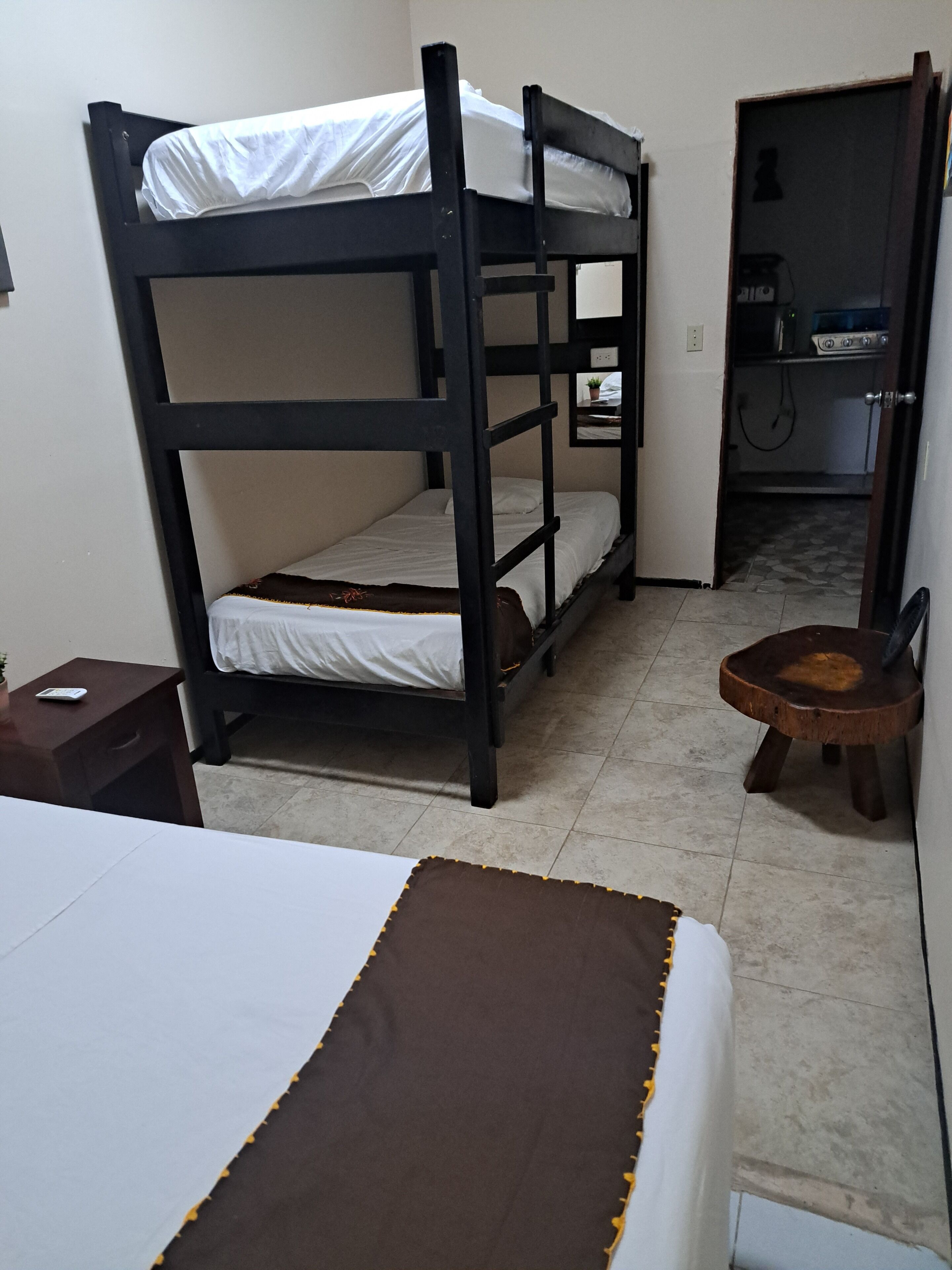 Mahasand Hotel & Hostel