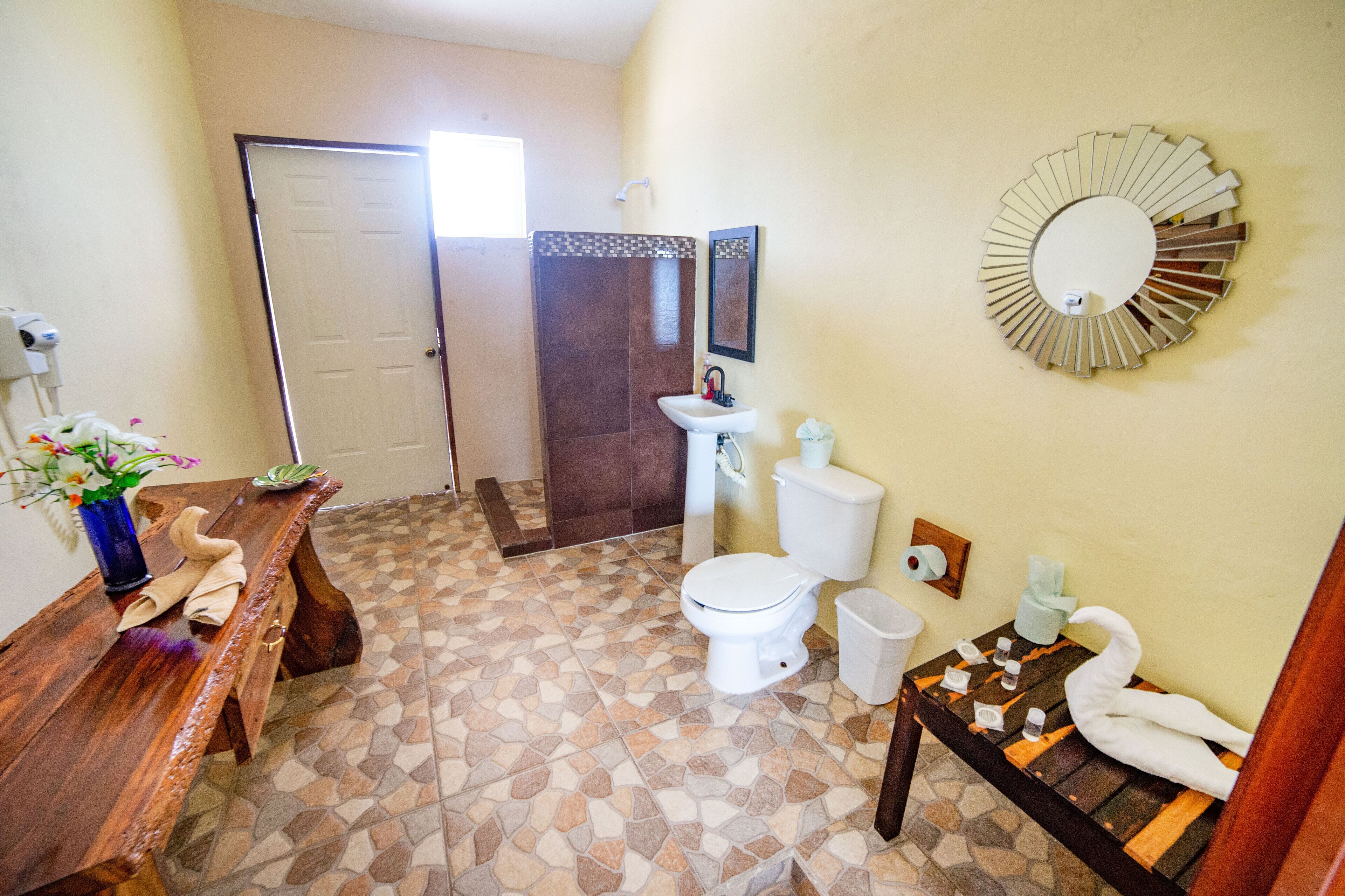 Mahasand Hotel & Hostel