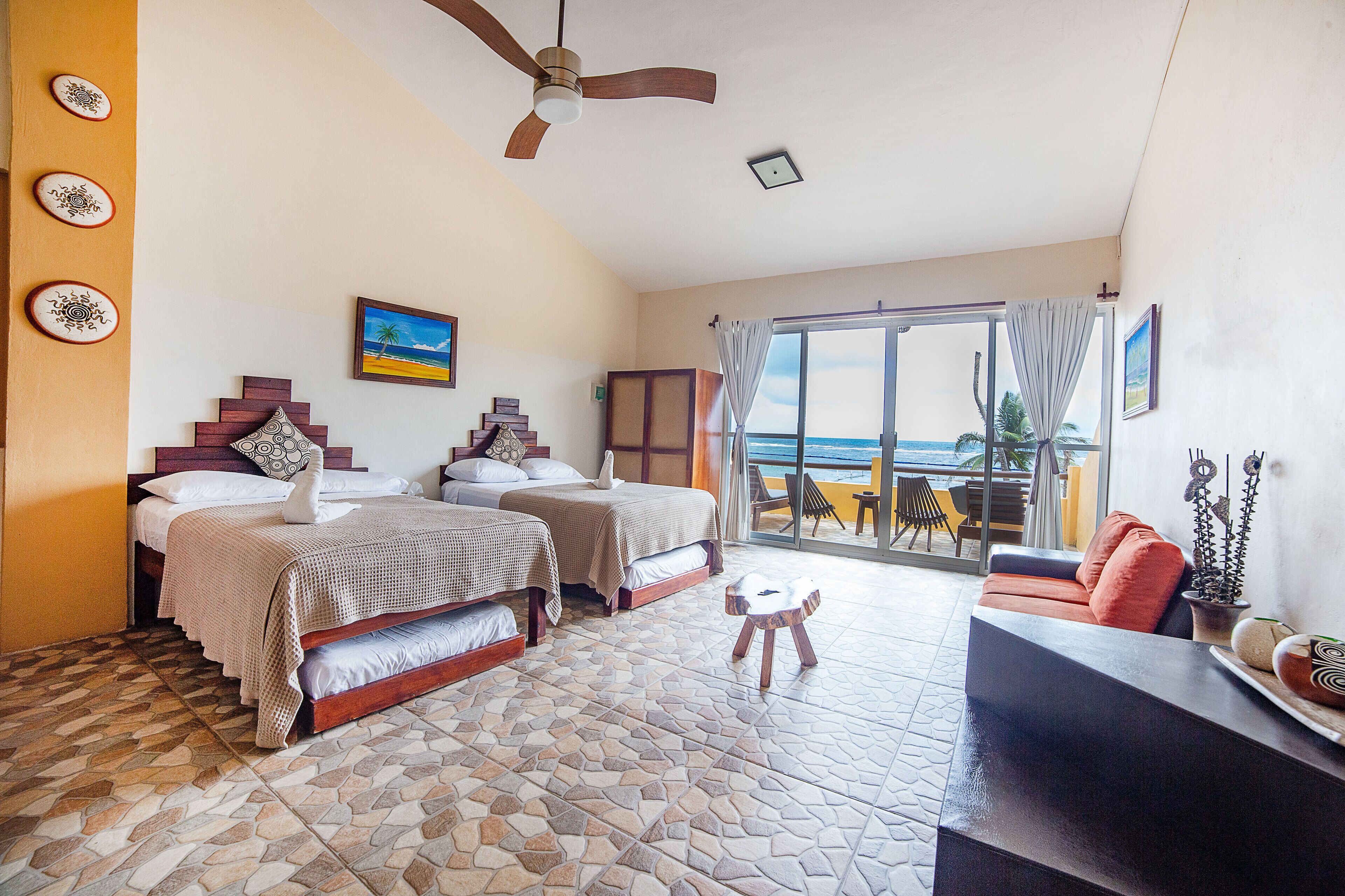 Mahasand Hotel & Hostel