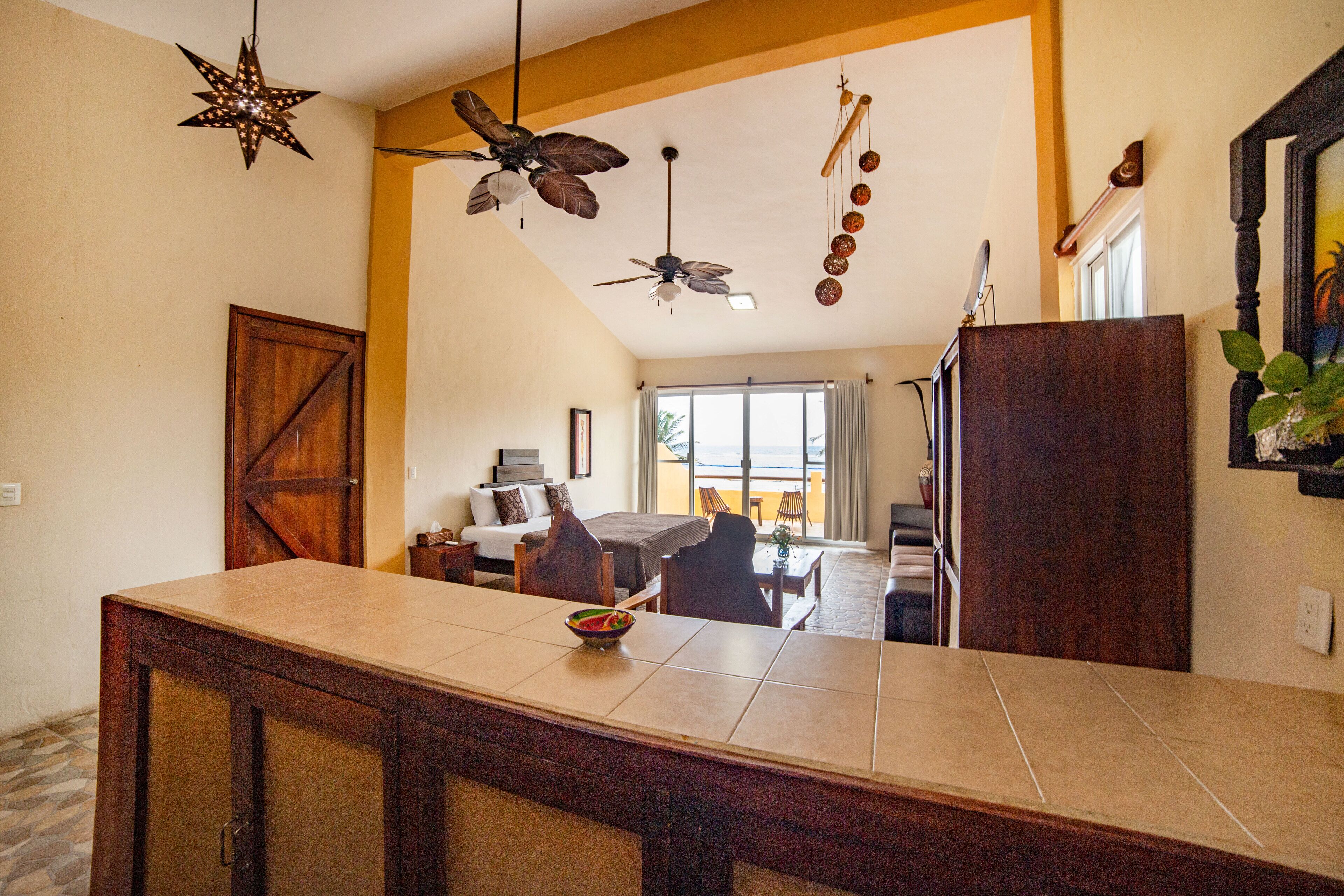 Mahasand Hotel & Hostel