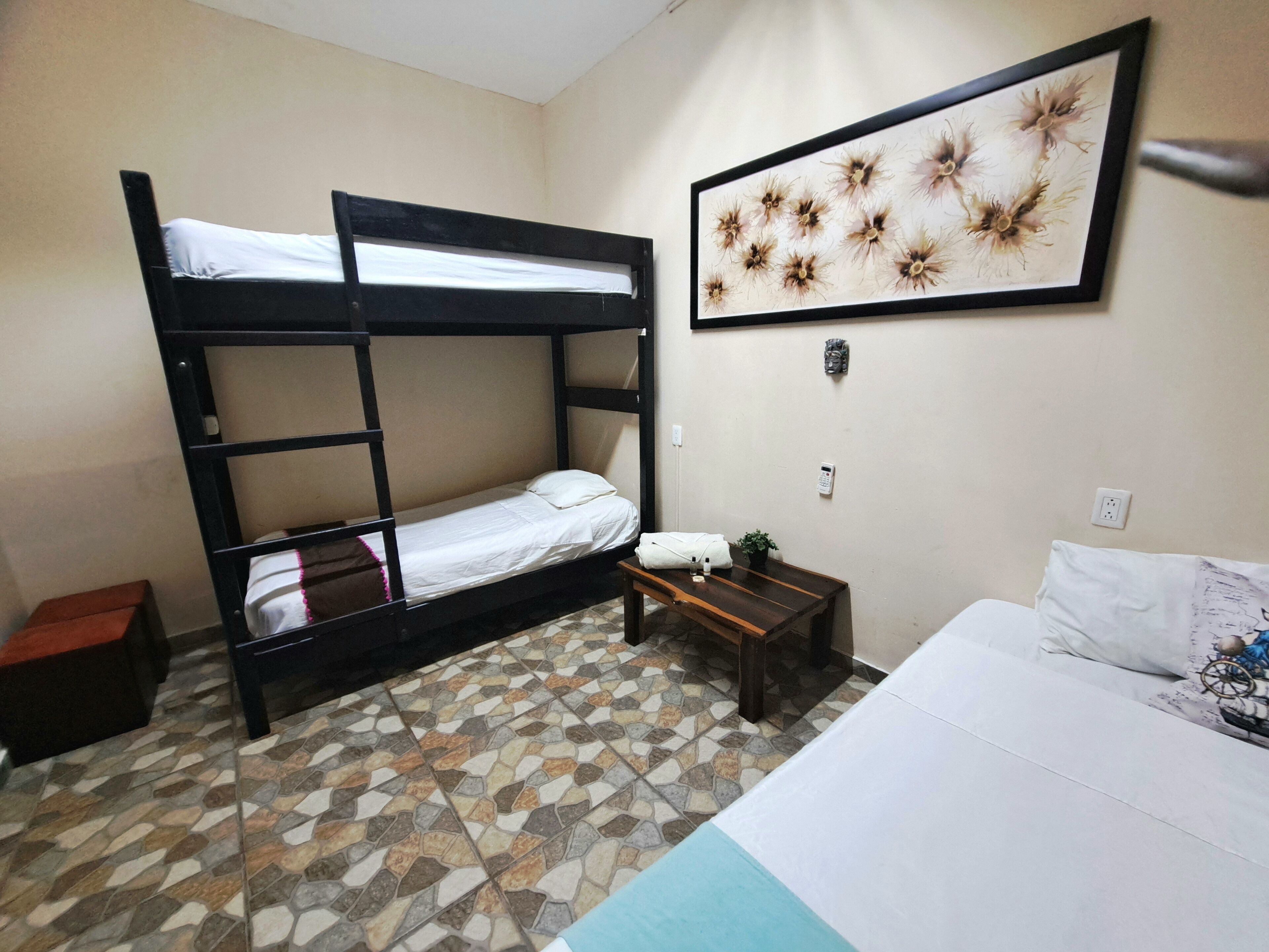 Mahasand Hotel & Hostel