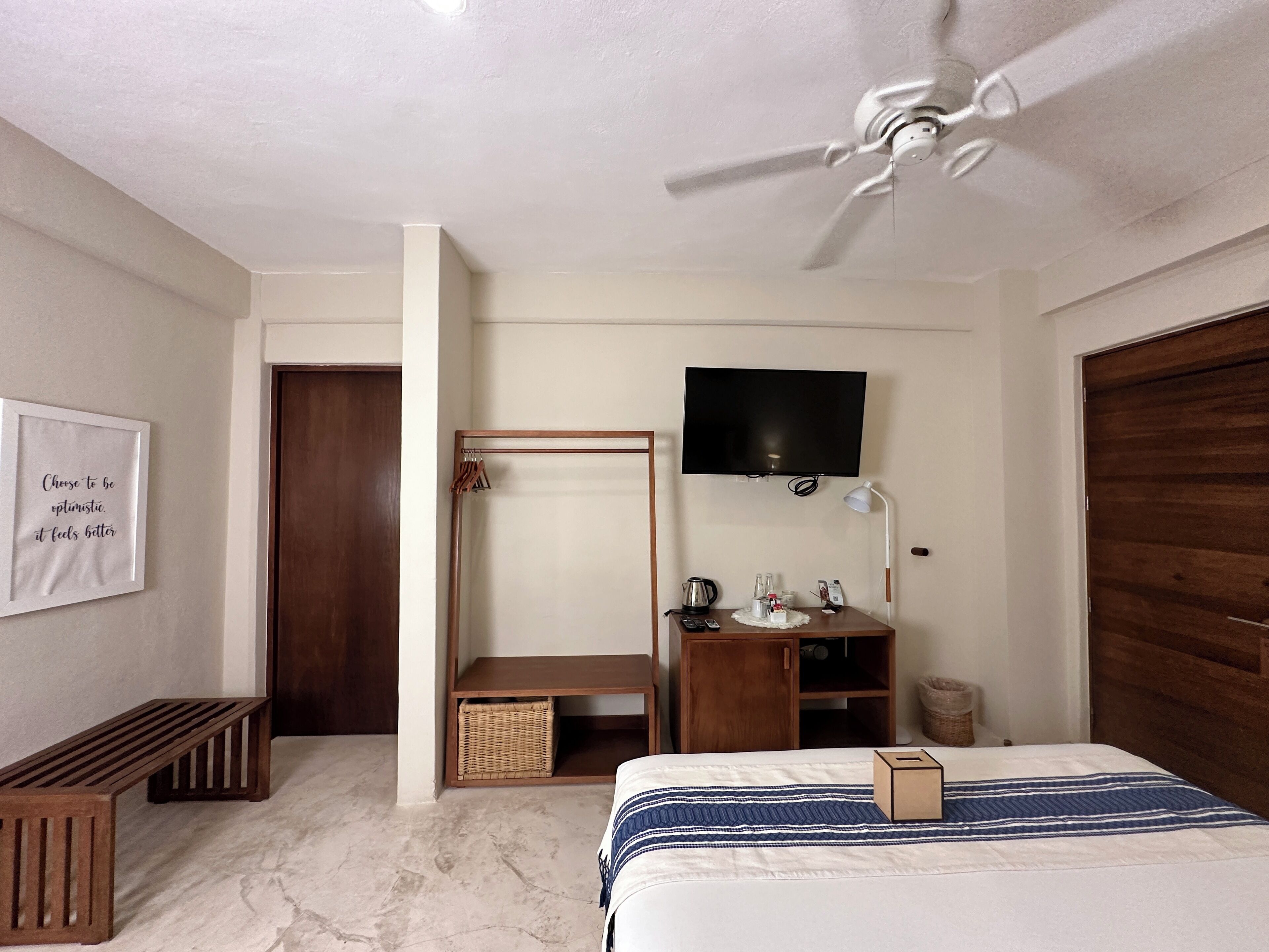 Noah Beach Hotel & Suites