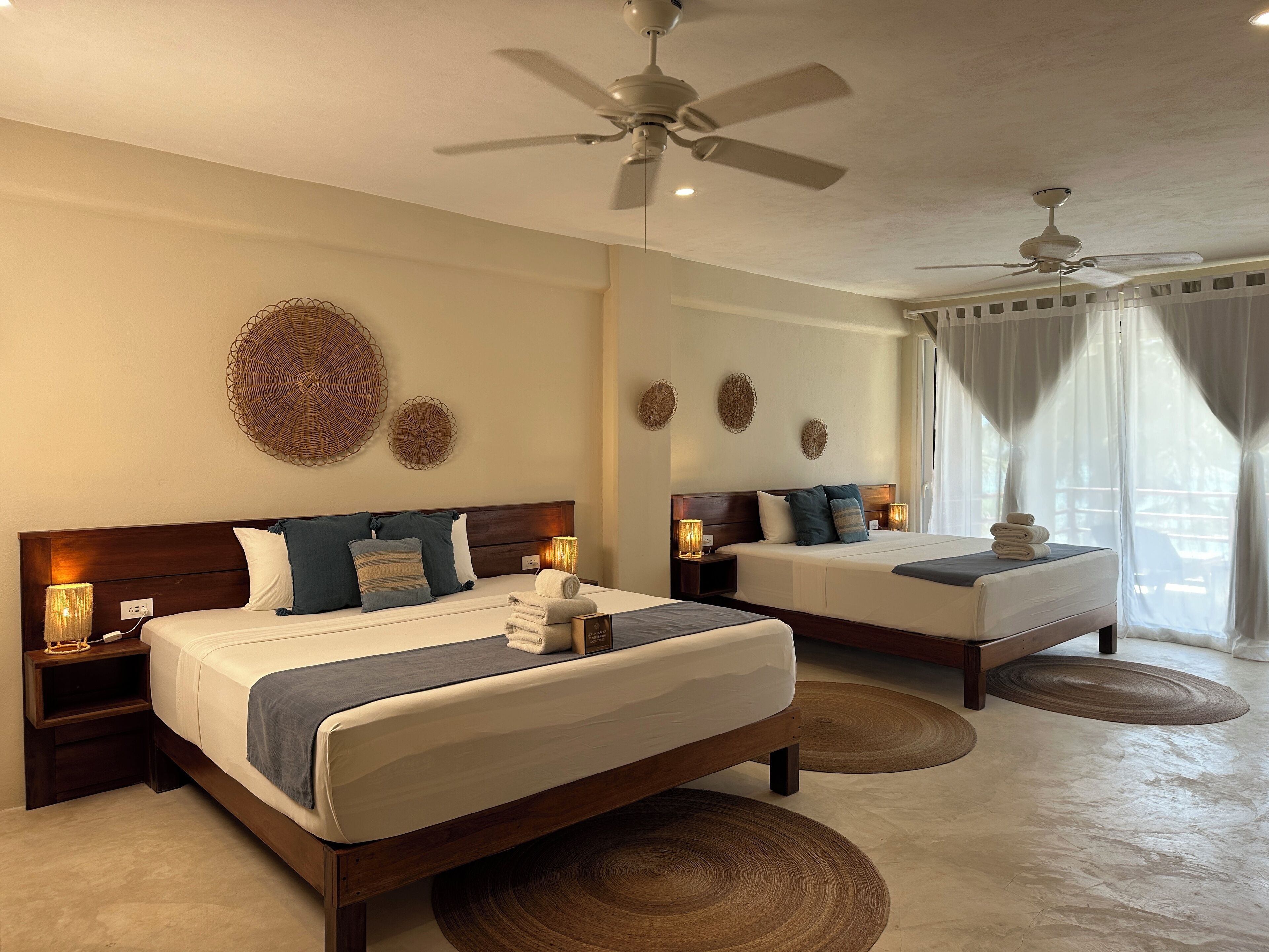 Noah Beach Hotel & Suites