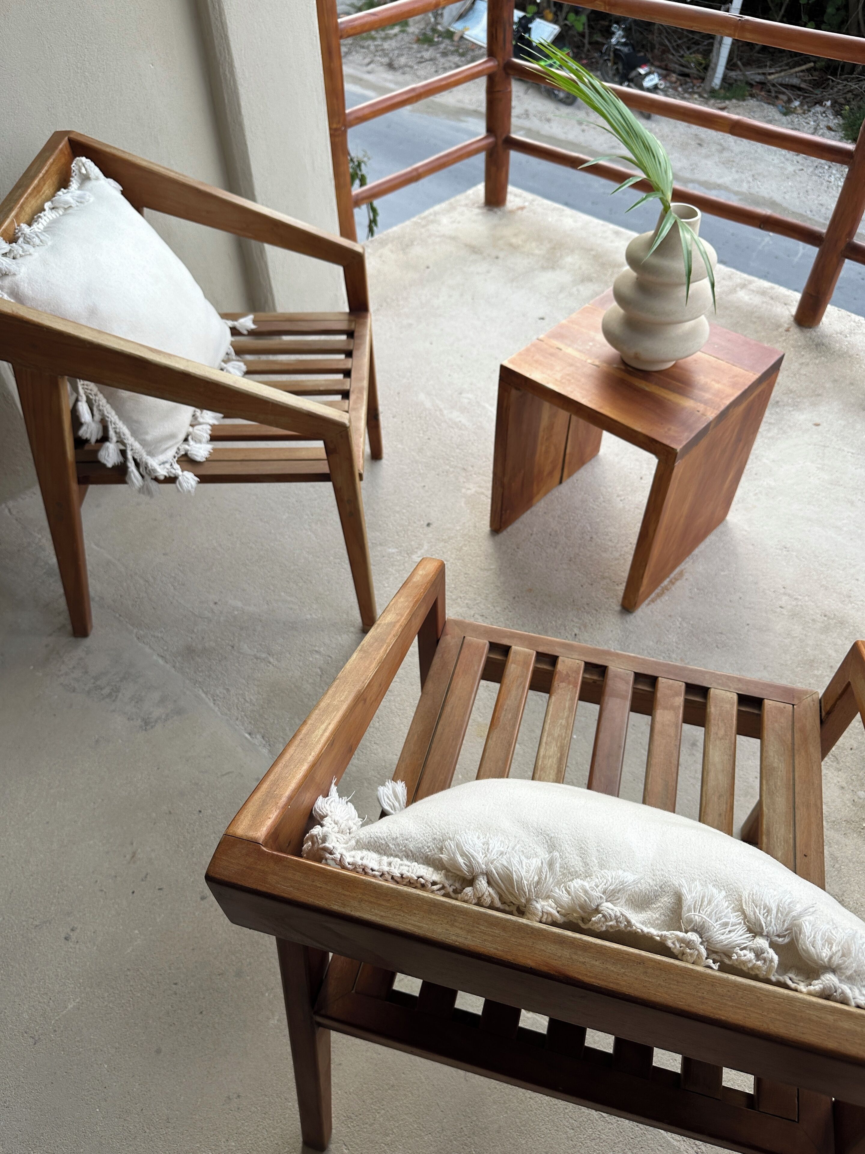 Noah Beach Hotel & Suites
