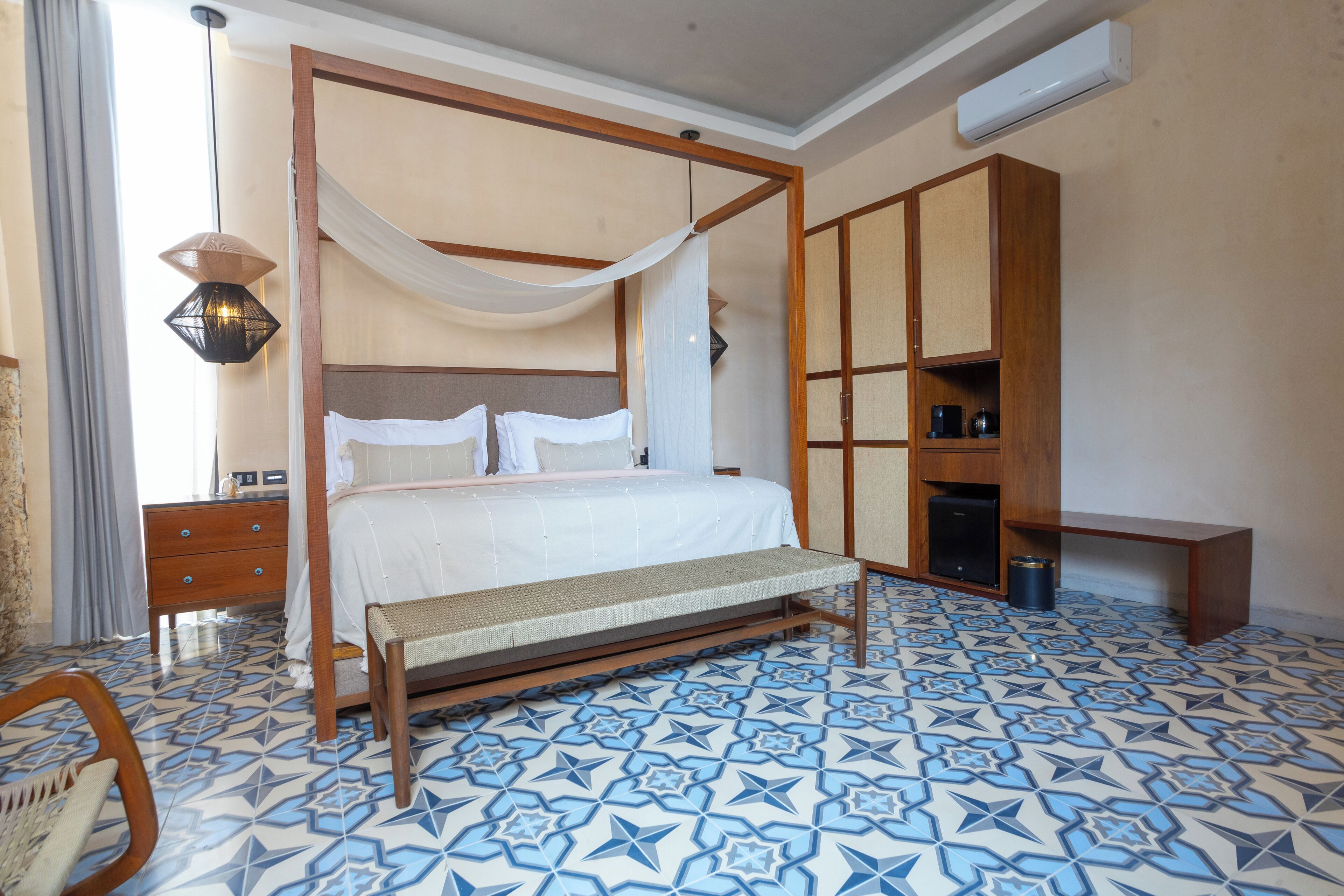 Adoro Hotel Boutique