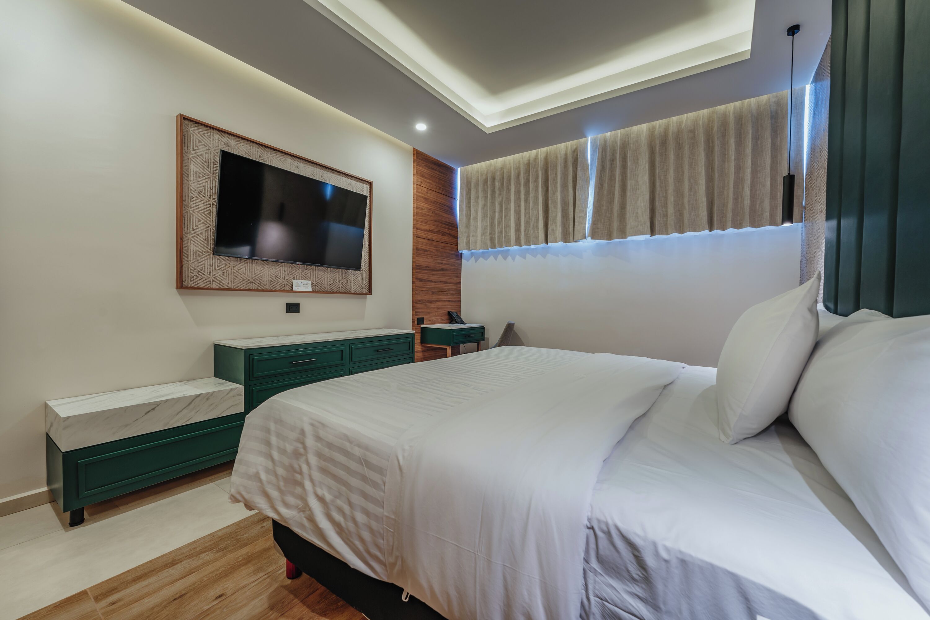 Hotel Chariot